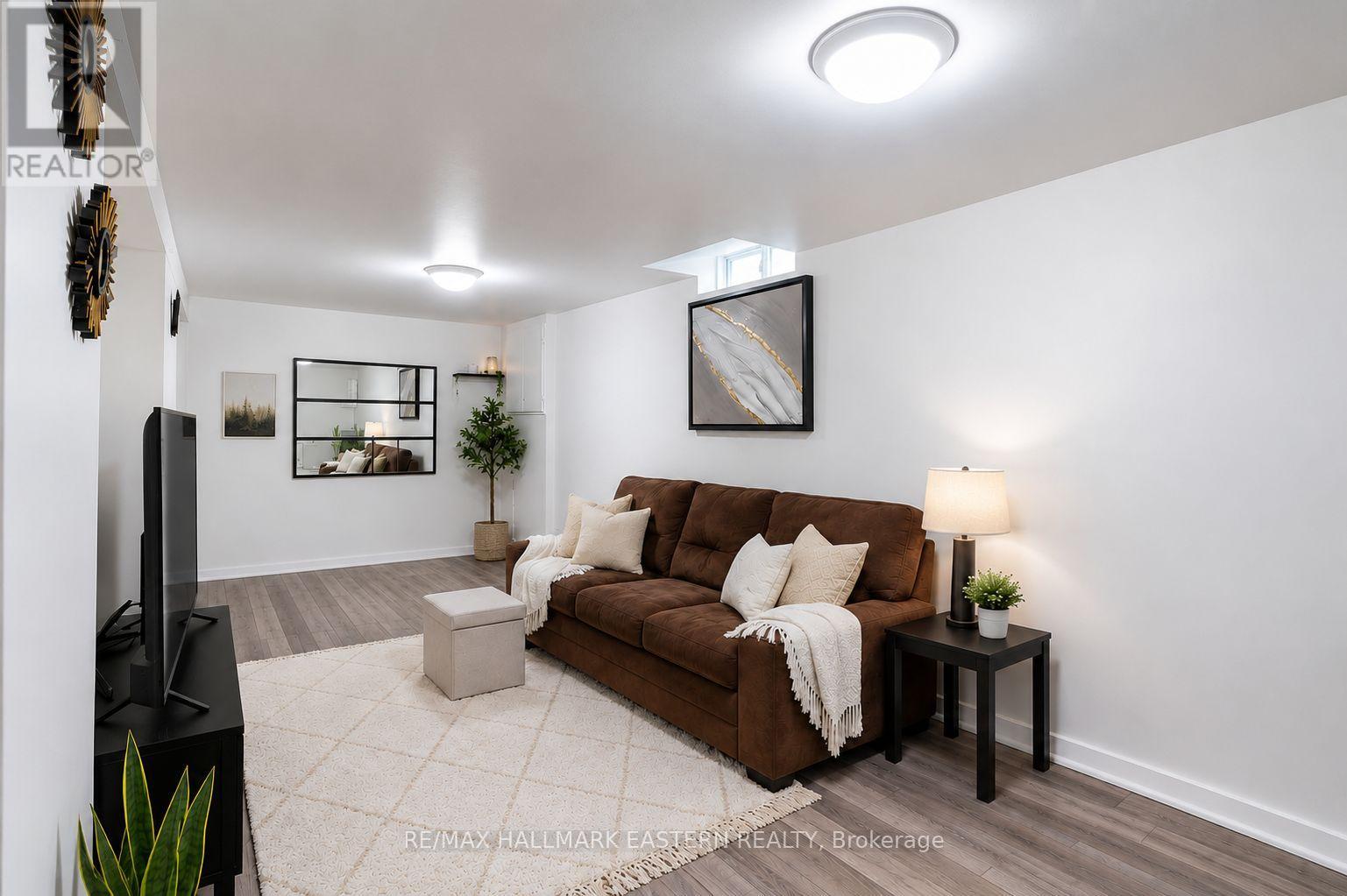 297 TOWERHILL ROAD - 18