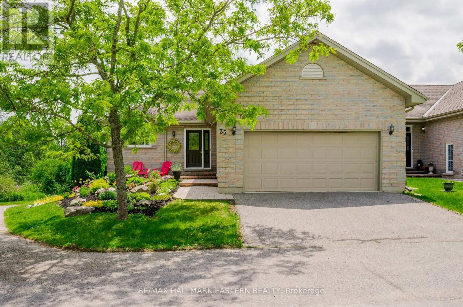 #35 301 CARNEGIE AVENUE - 1