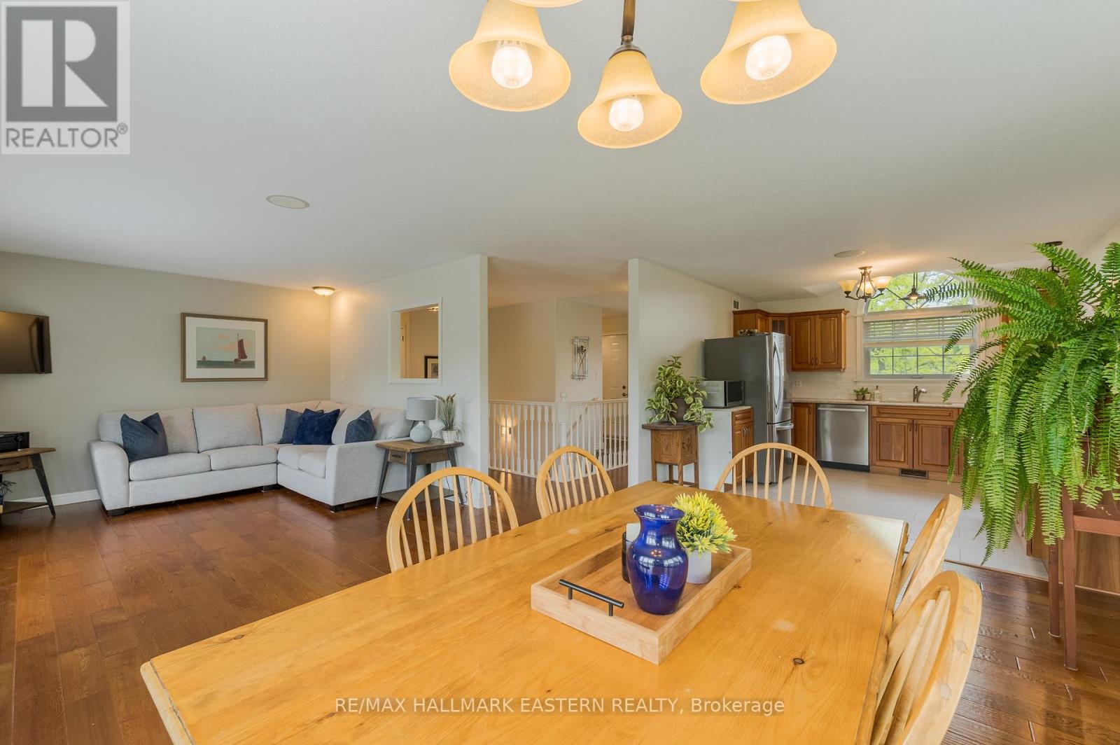 #35 301 CARNEGIE AVENUE - 12