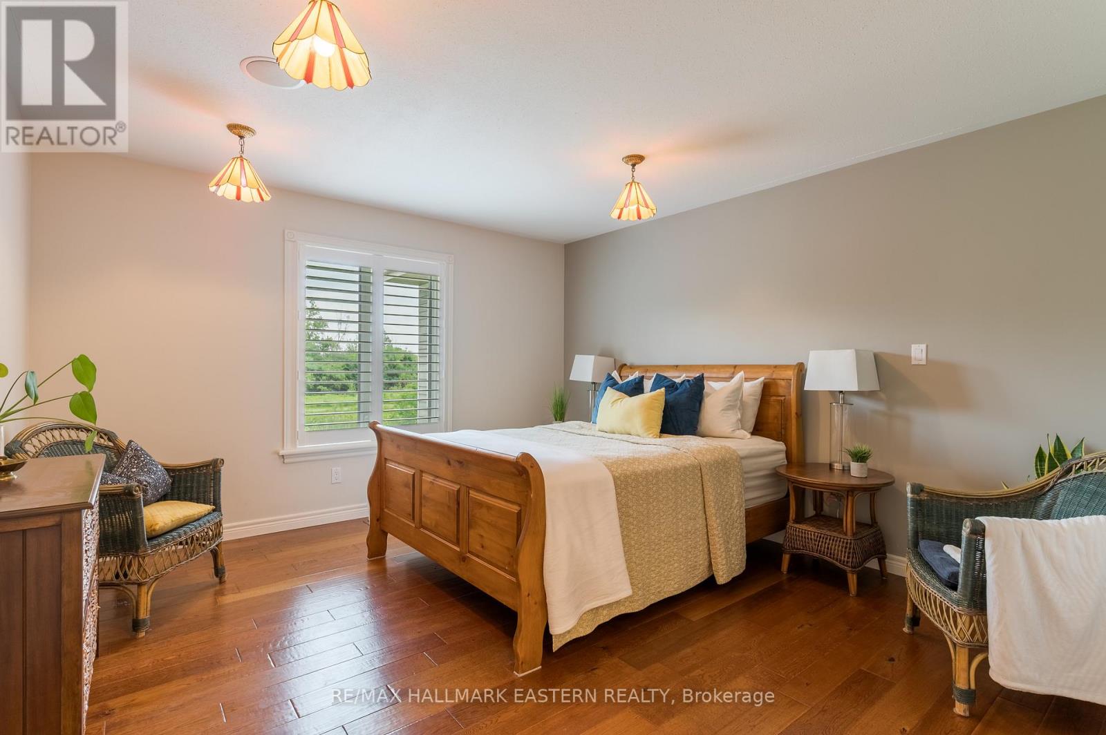 #35 301 CARNEGIE AVENUE - 16