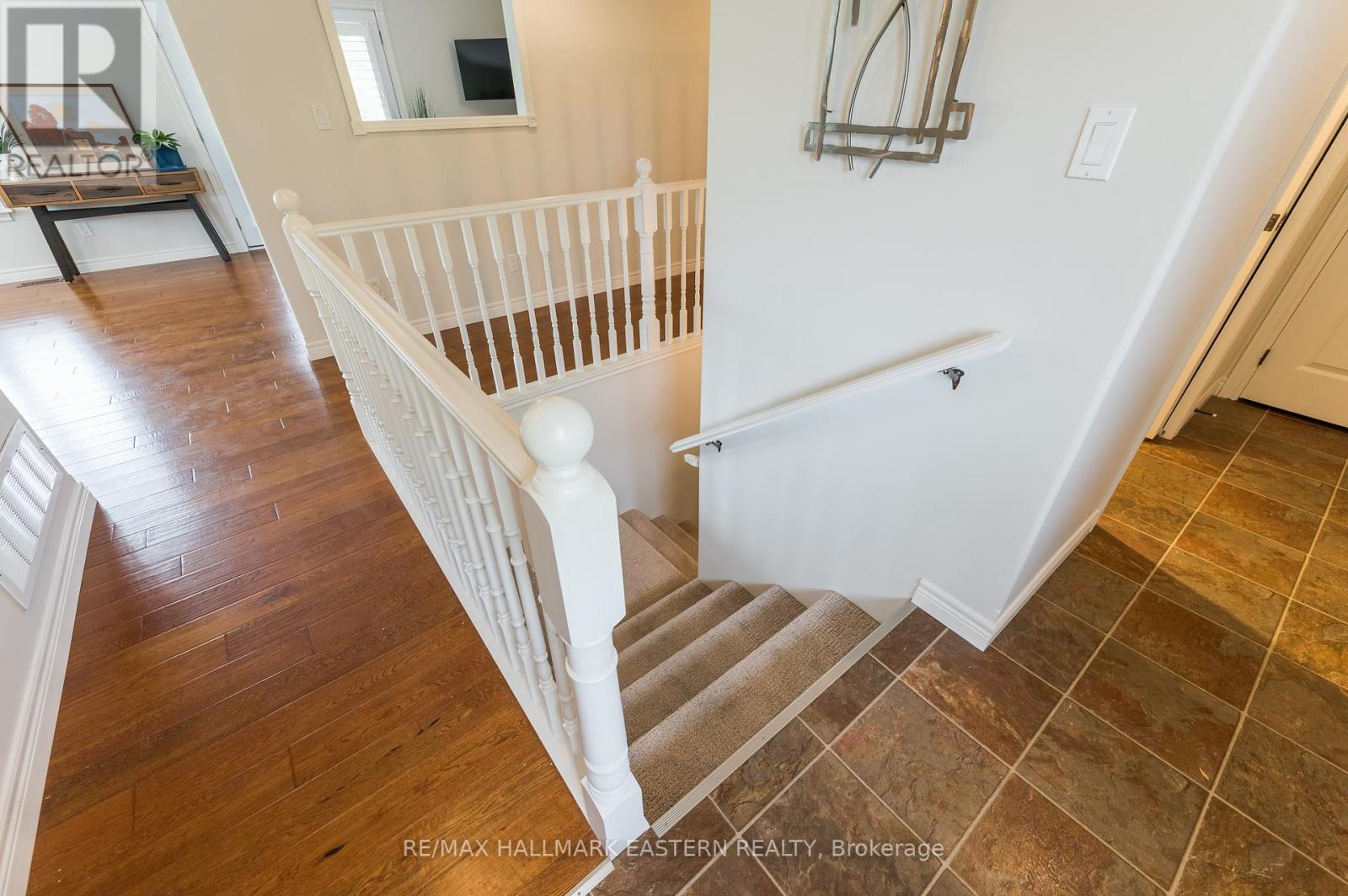 #35 301 CARNEGIE AVENUE - 21