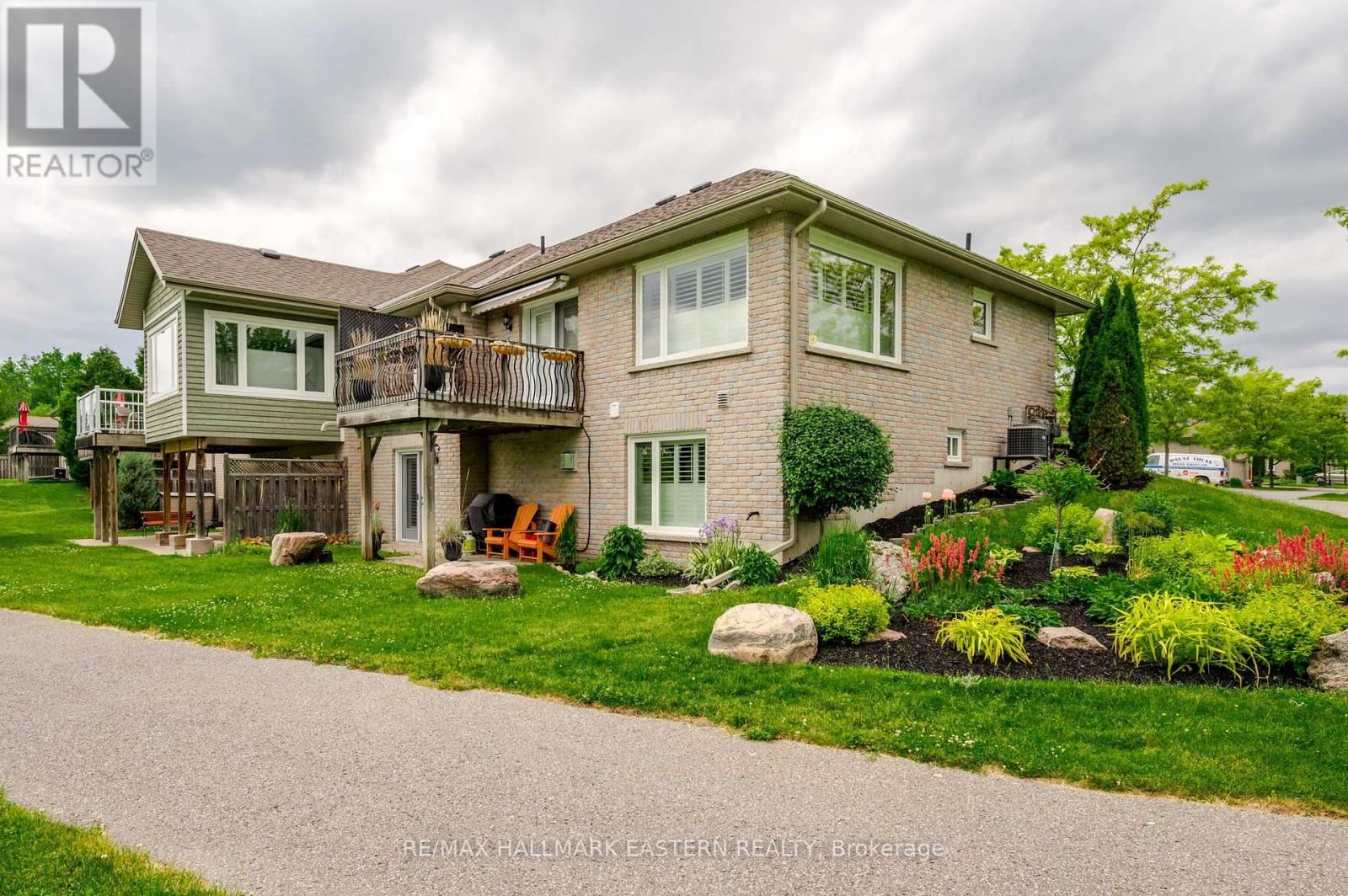 #35 301 CARNEGIE AVENUE - 37