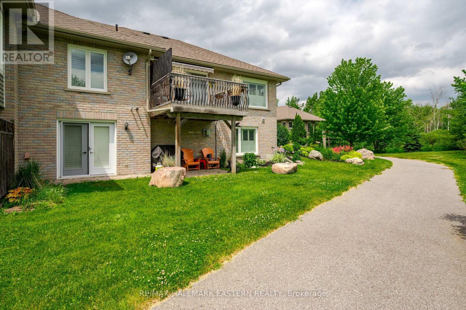 #35 301 CARNEGIE AVENUE - 38
