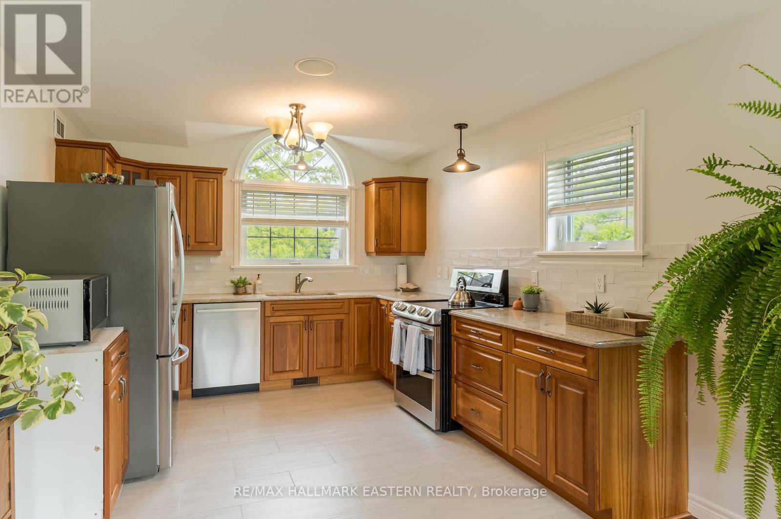 #35 301 CARNEGIE AVENUE - 4