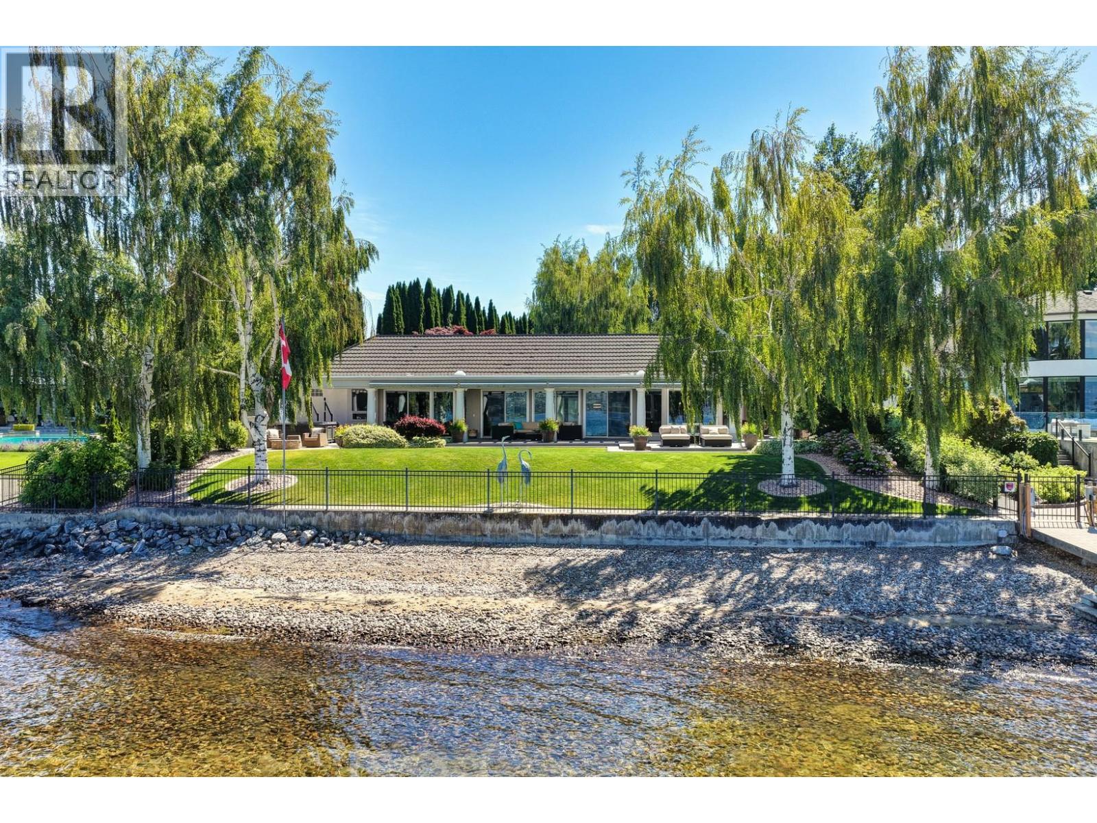 4458A Lakeland Road, Kelowna