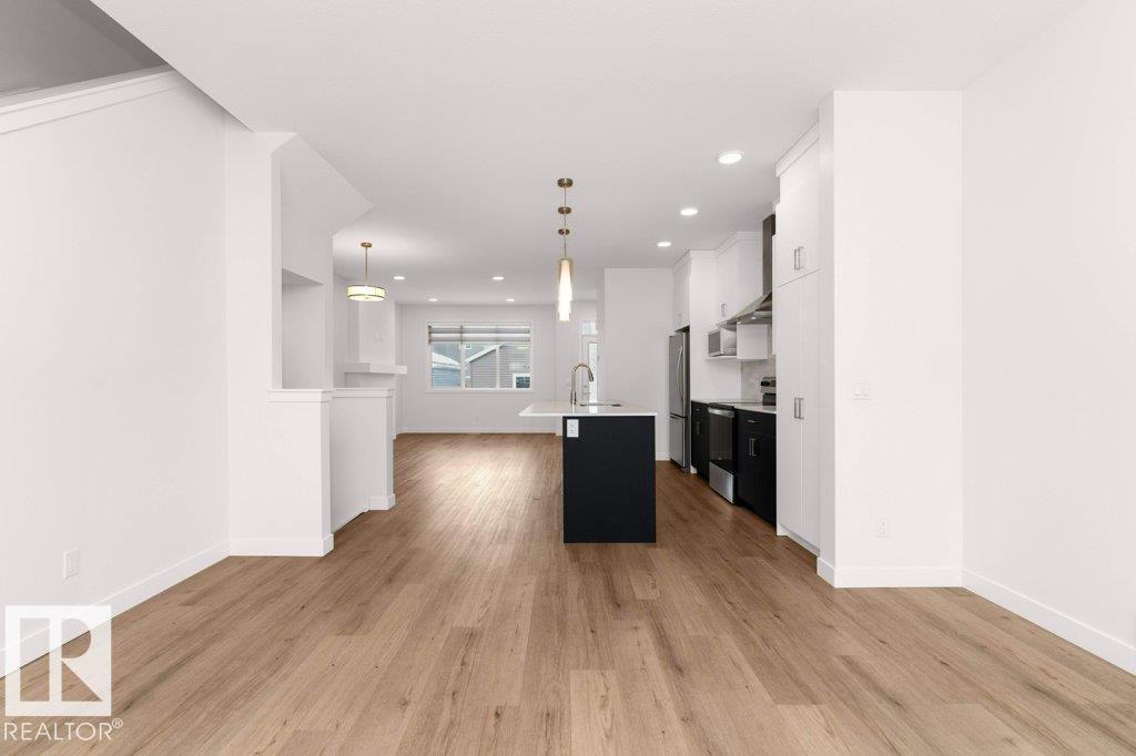 1529 Plum CI SW - 8
