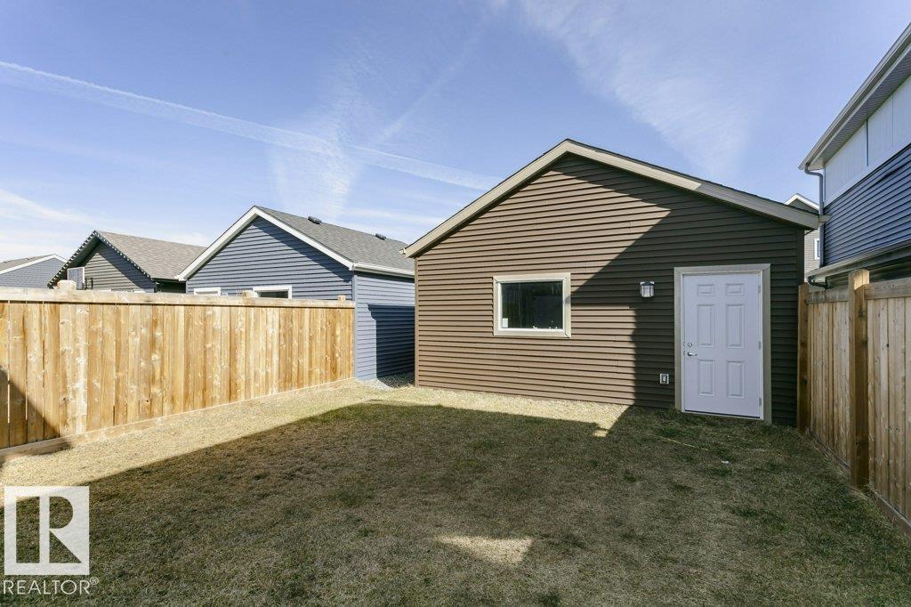 1529 Plum CI SW - 49