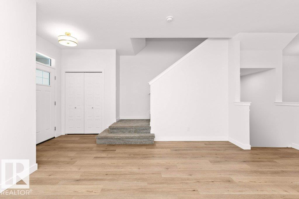 1529 Plum CI SW - 25