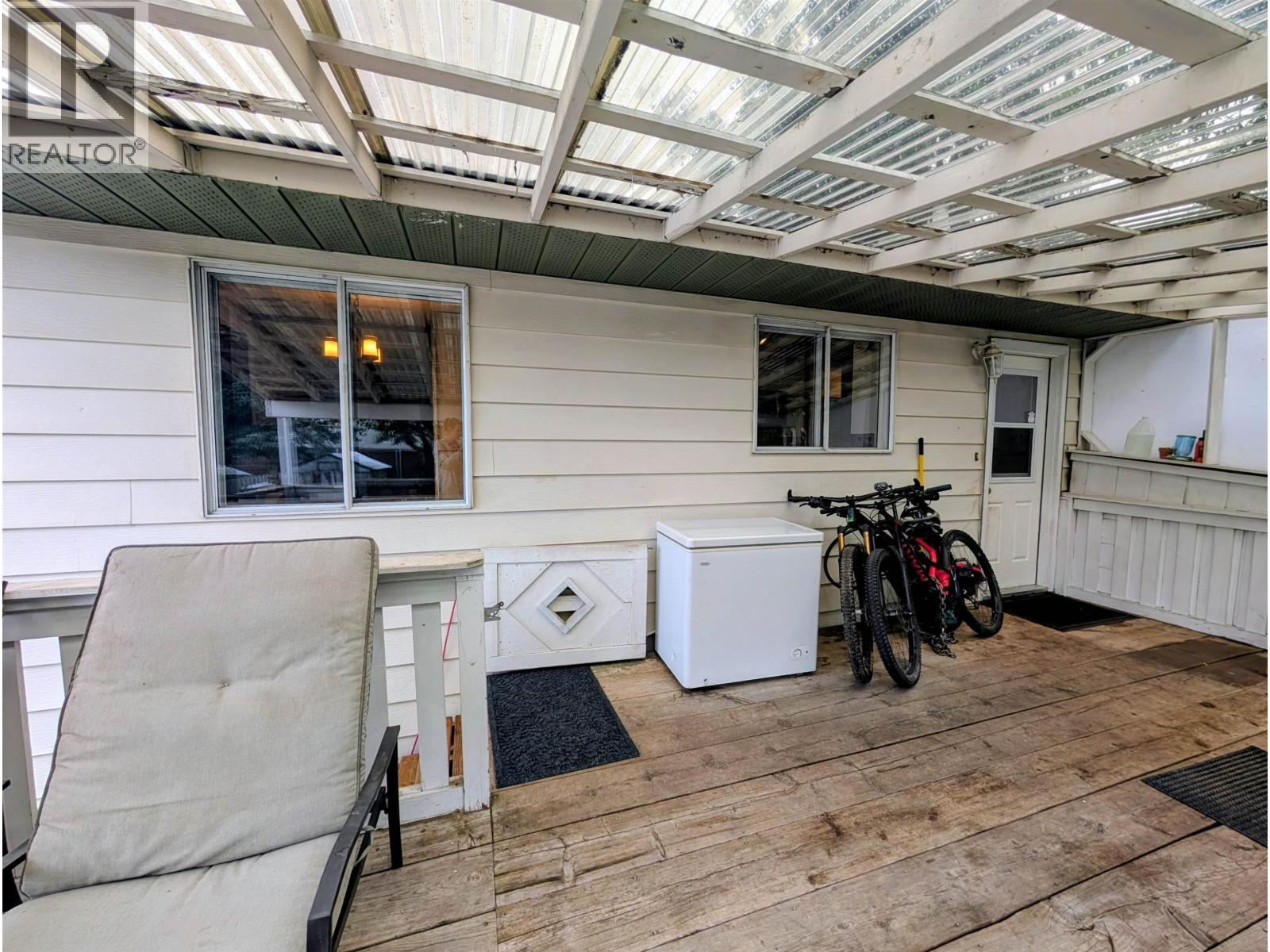 1696 PRINCESS Street, Smithers