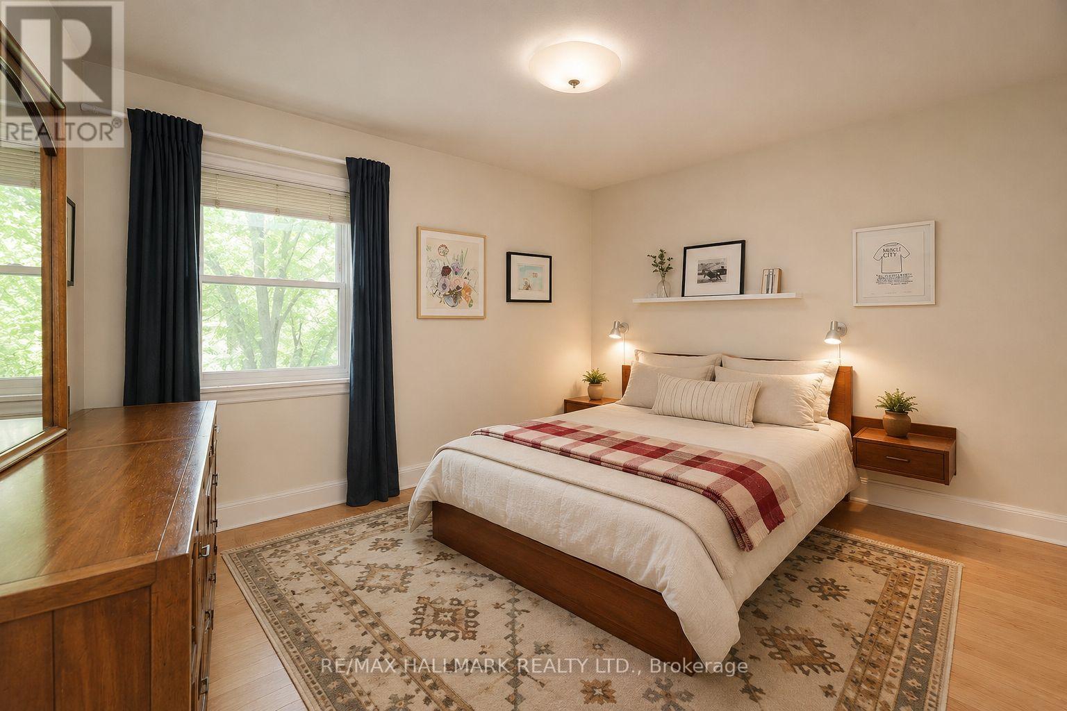 33 STAG HILL DRIVE - 13