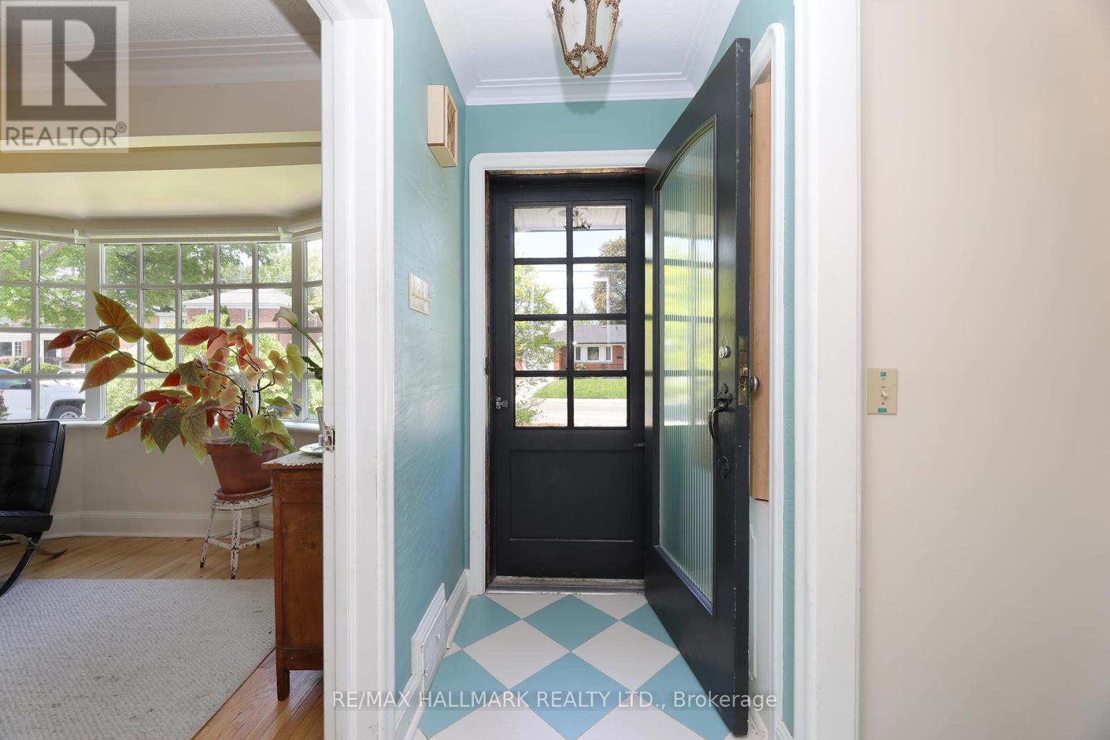 33 STAG HILL DRIVE - 3