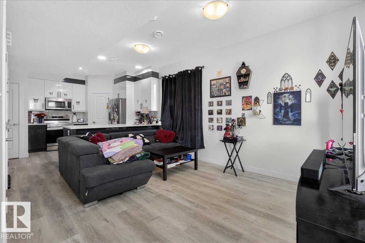 Property photograph 6 for MLS E4497638
