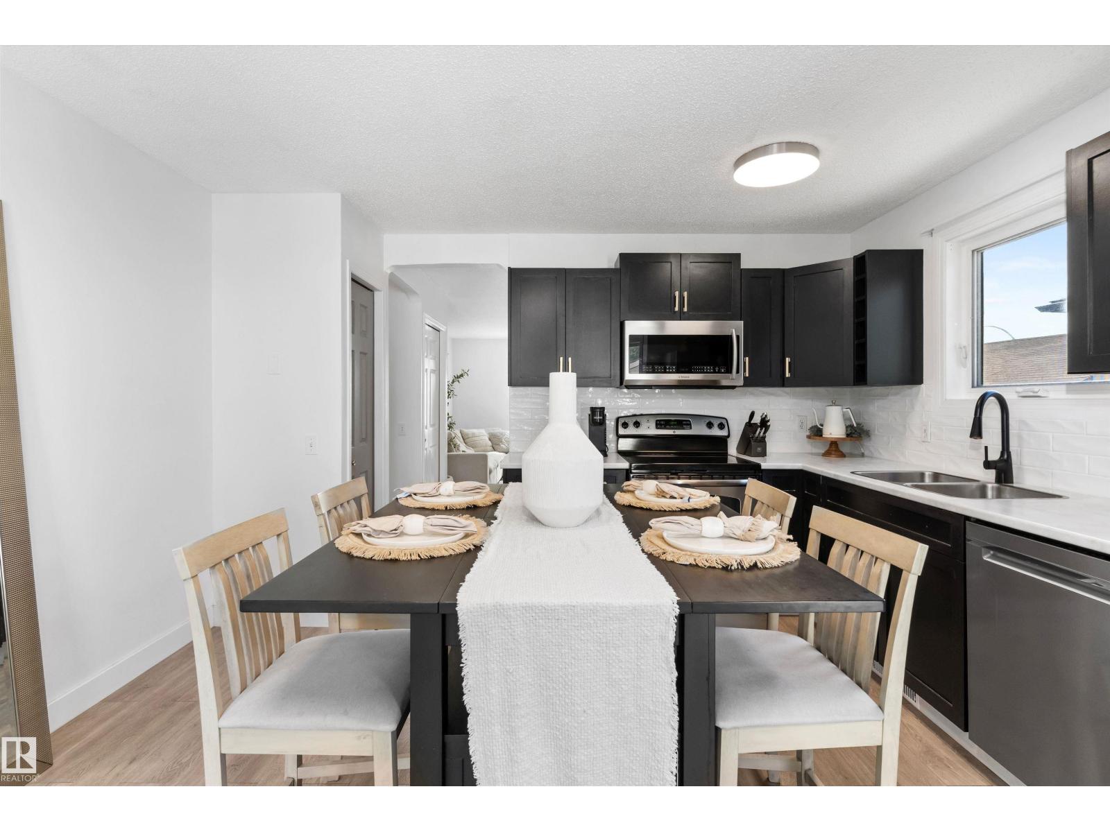 15252 81 ST NW - 10