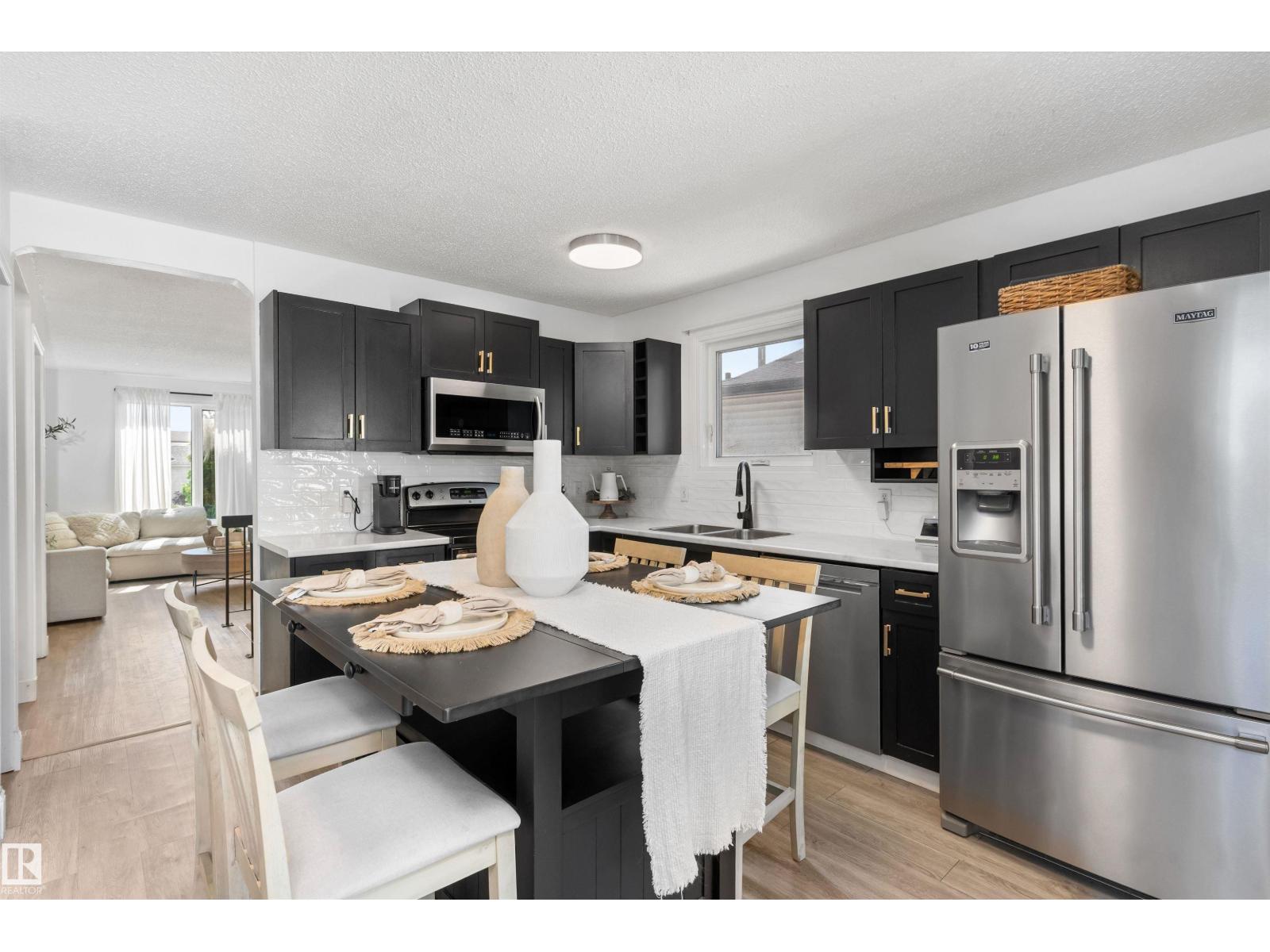 15252 81 ST NW - 11