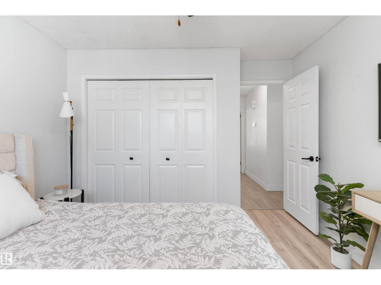 15252 81 ST NW - 15