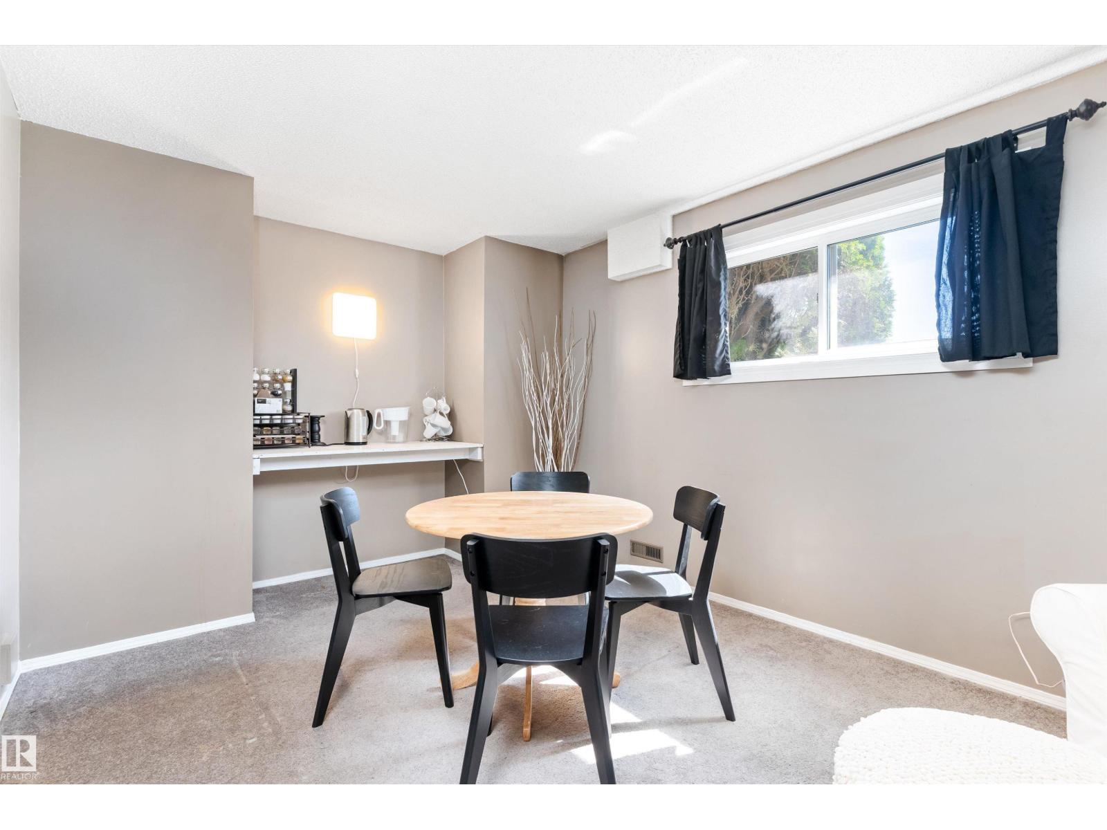 15252 81 ST NW - 23