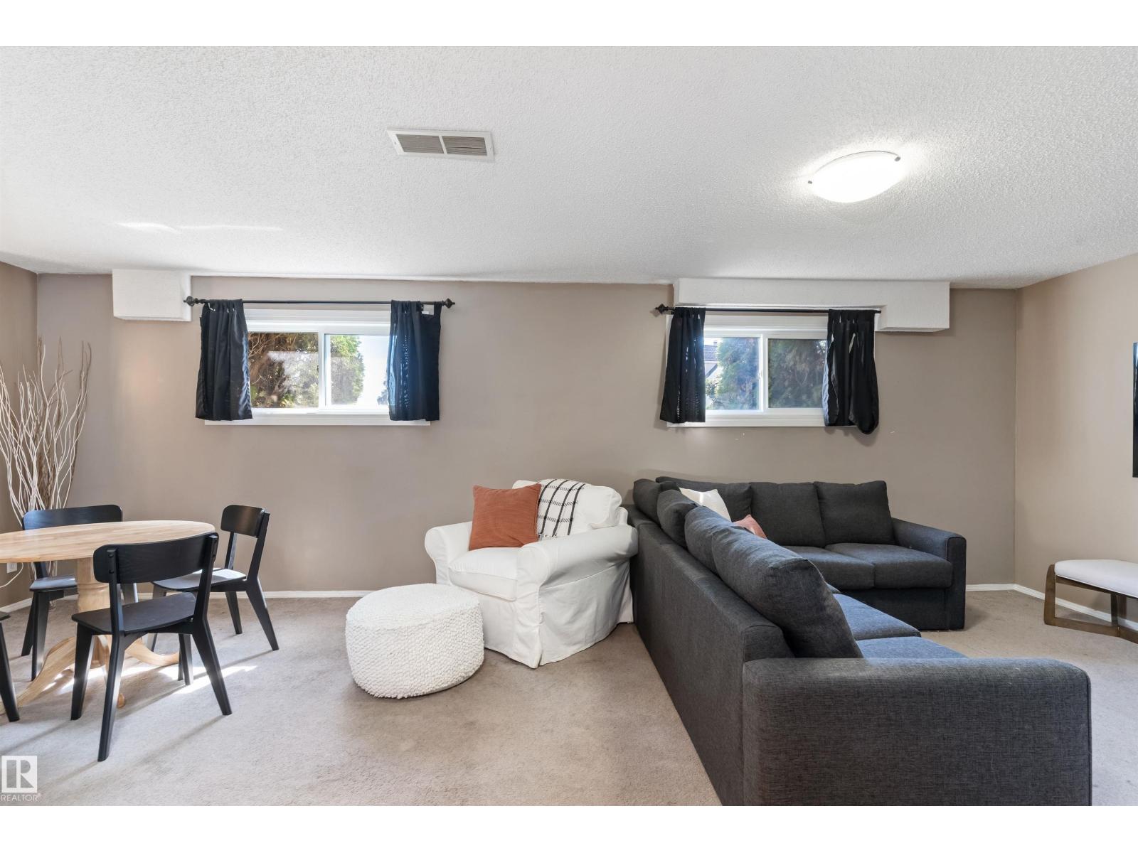 15252 81 ST NW - 27