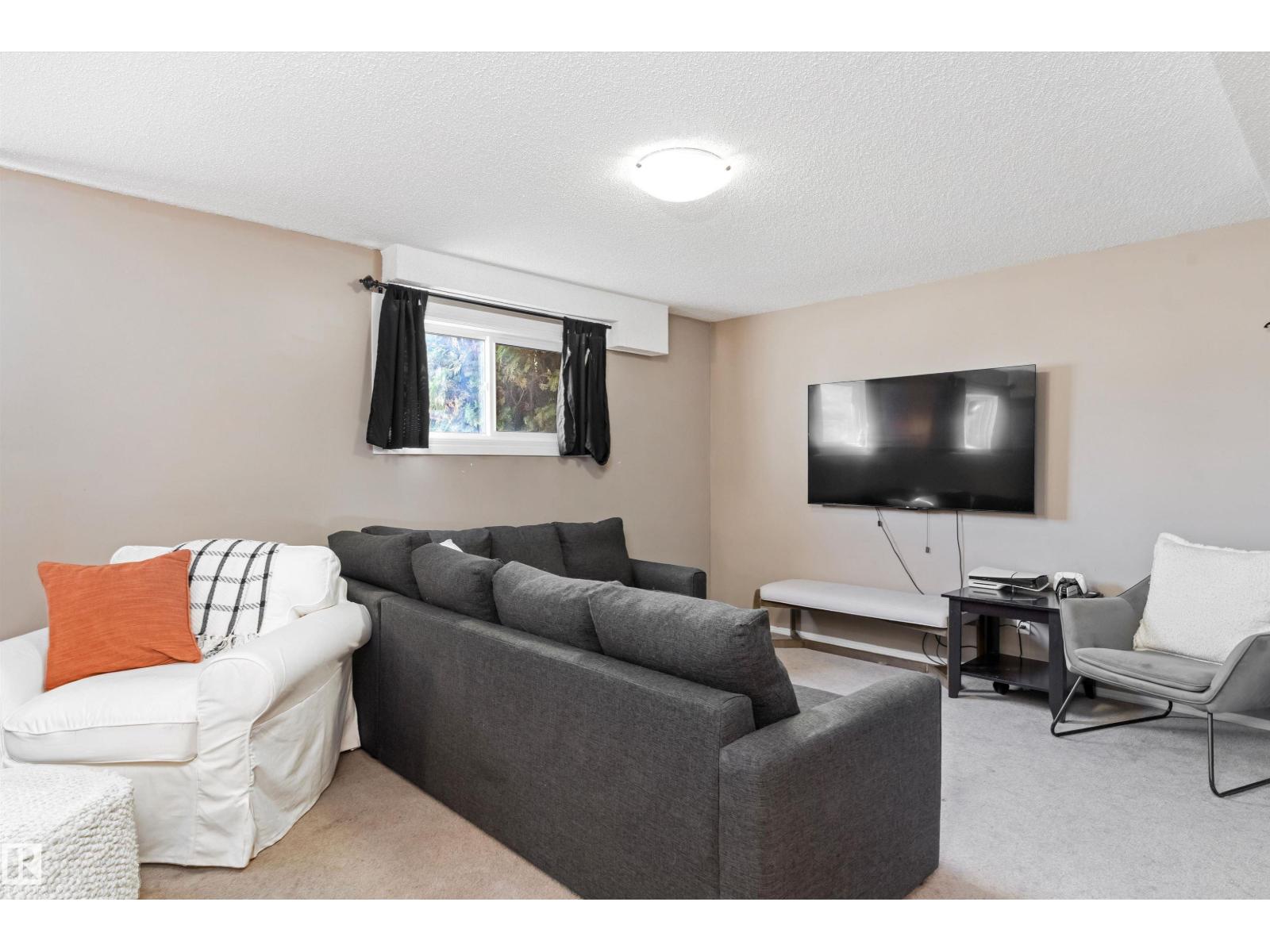 15252 81 ST NW - 28