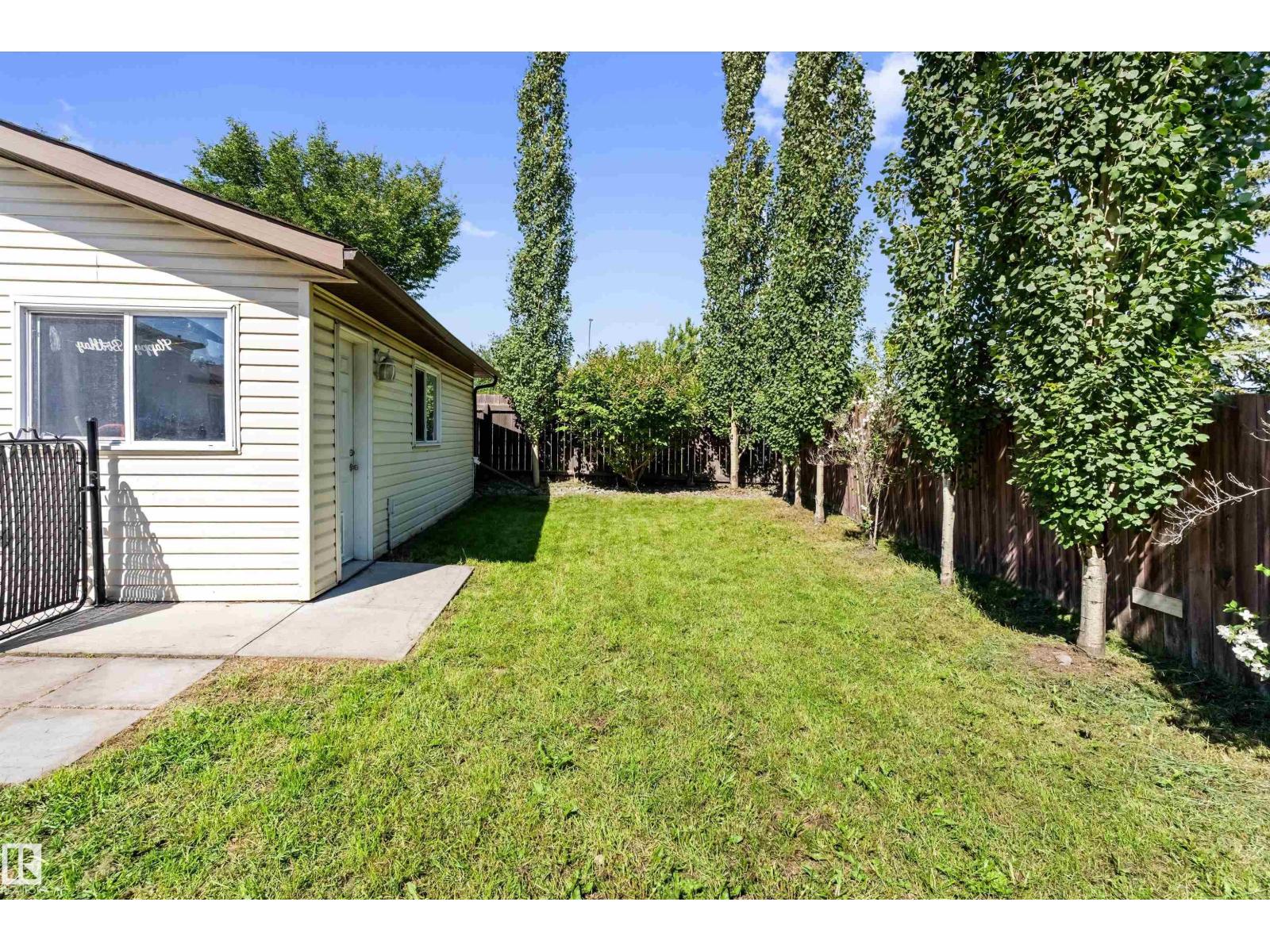 15252 81 ST NW - 32