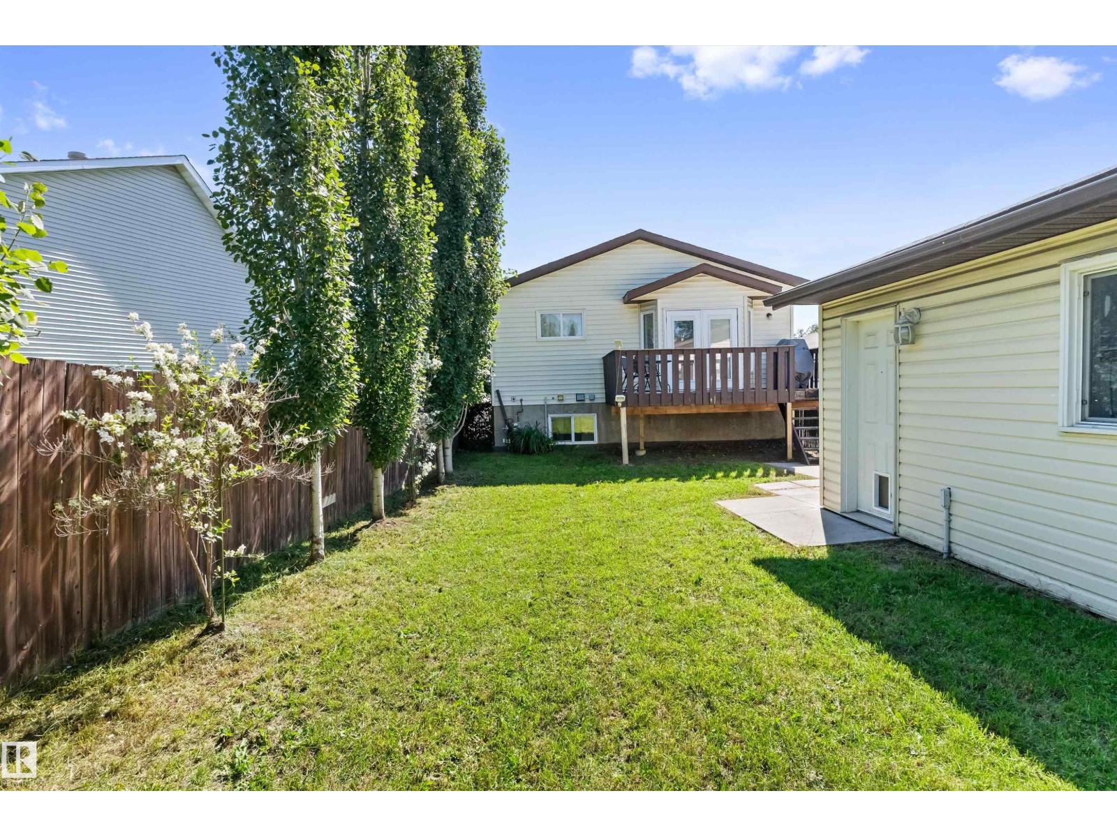 15252 81 ST NW - 33