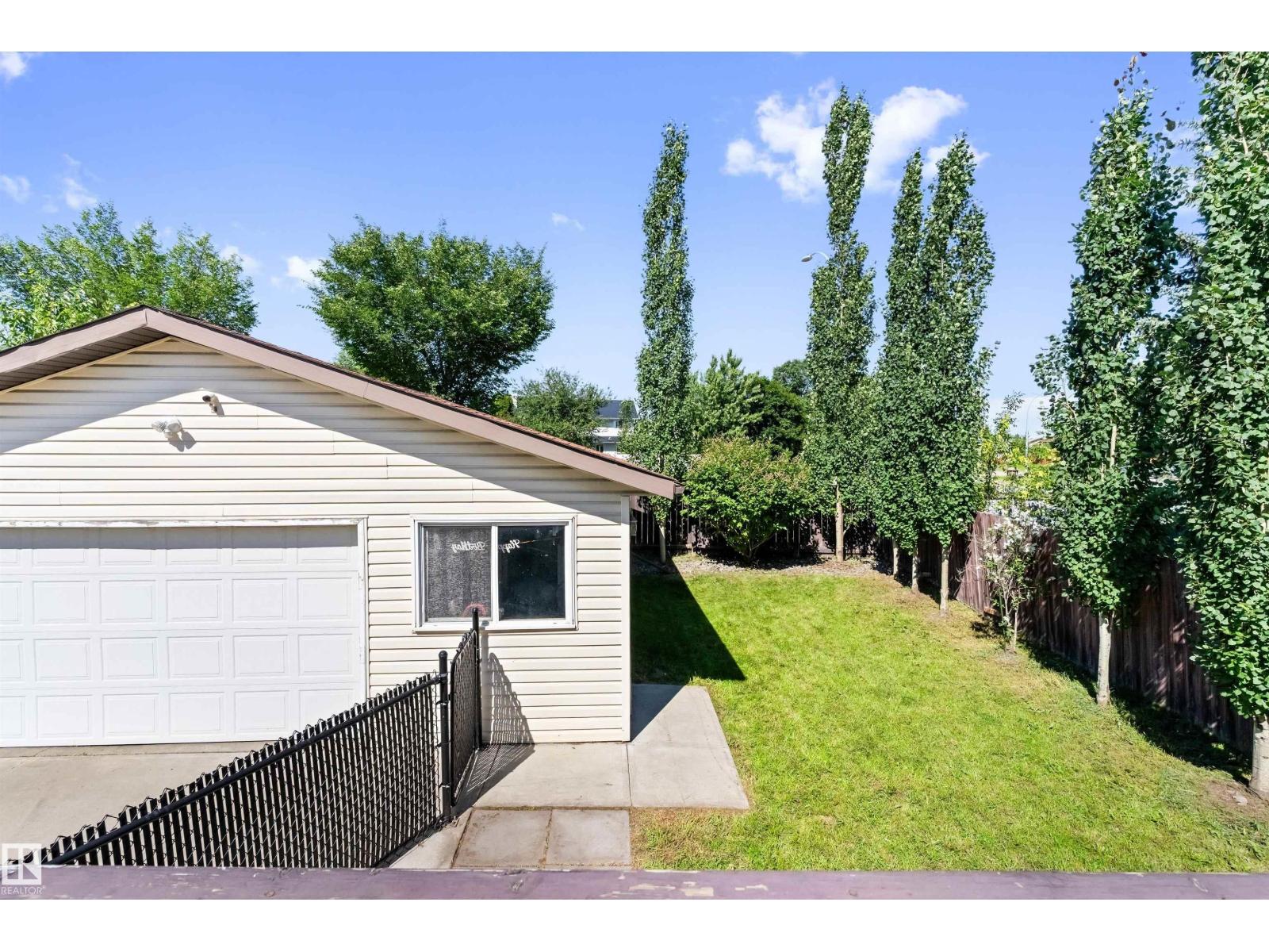 15252 81 ST NW - 39