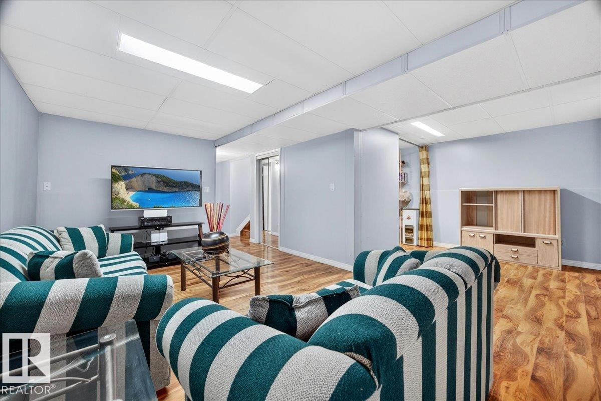 3135 49A ST NW - 17