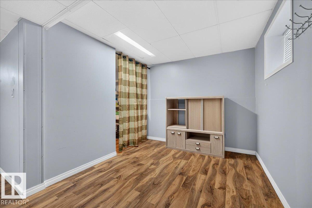 3135 49A ST NW - 18