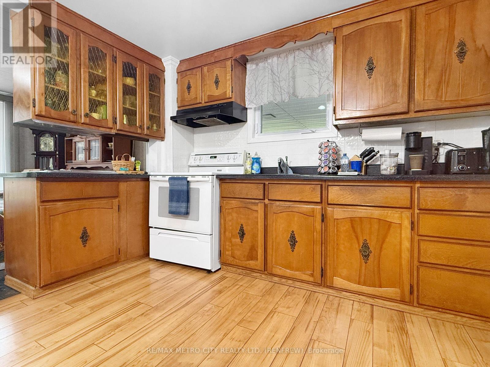 1247 HALEY ROAD - Image 8