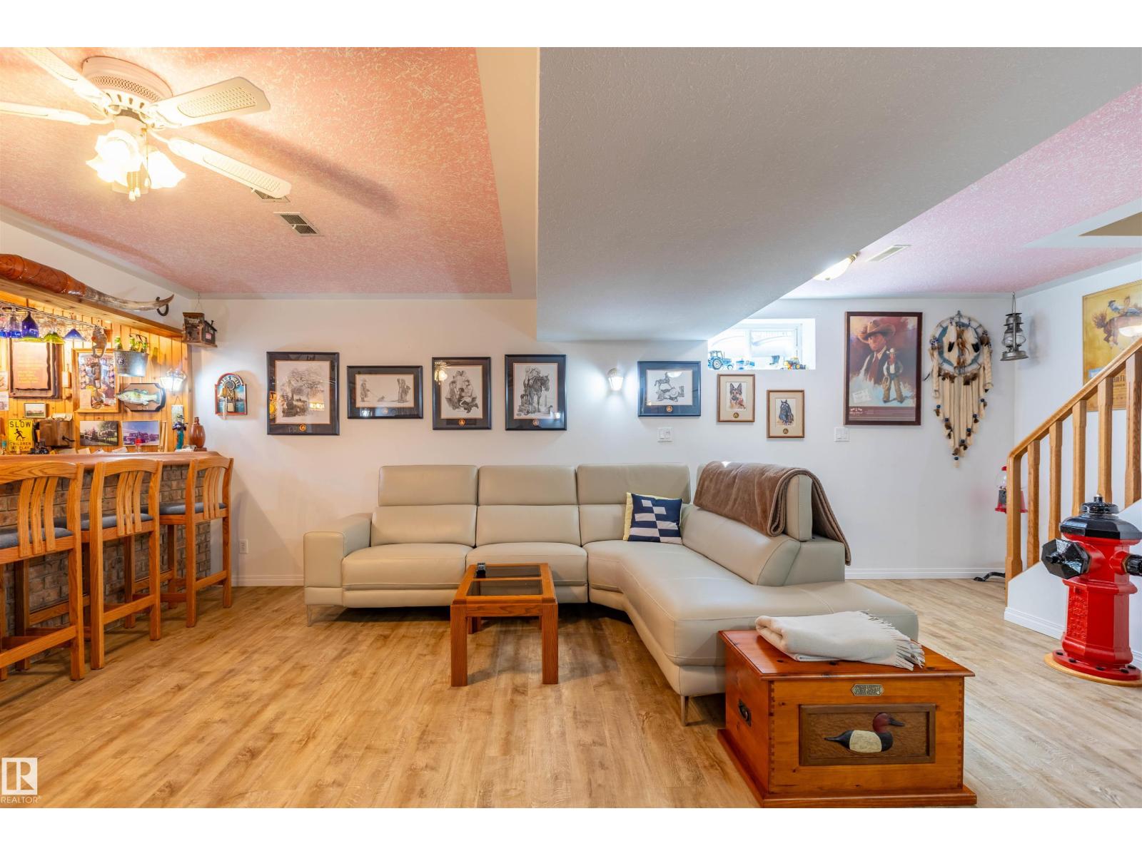 8608 107 AV — photo 43
