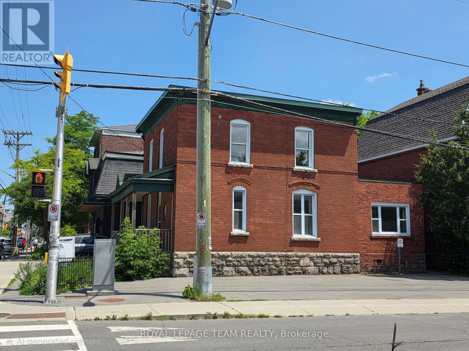 498 GLADSTONE AVENUE - 27