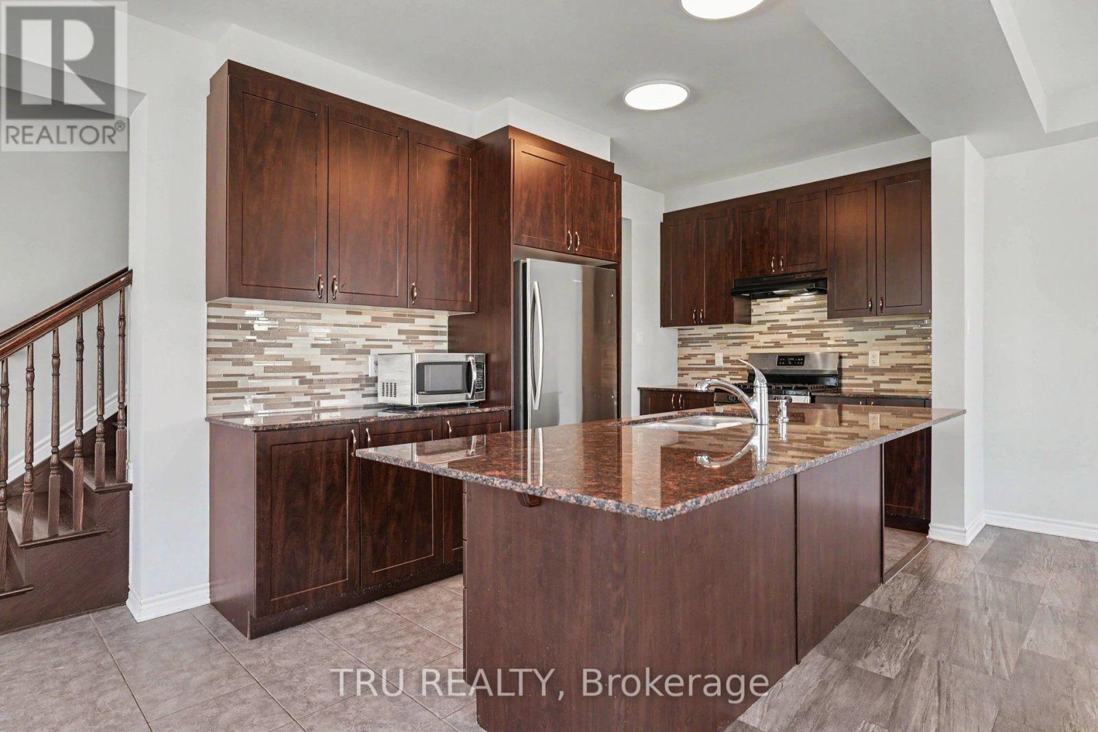 425 APHELION CRESCENT - 12