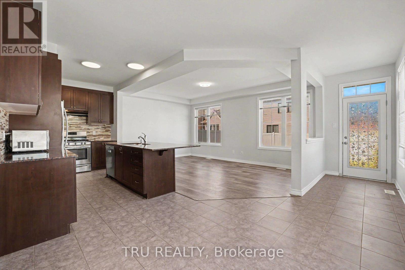 425 APHELION CRESCENT - 7