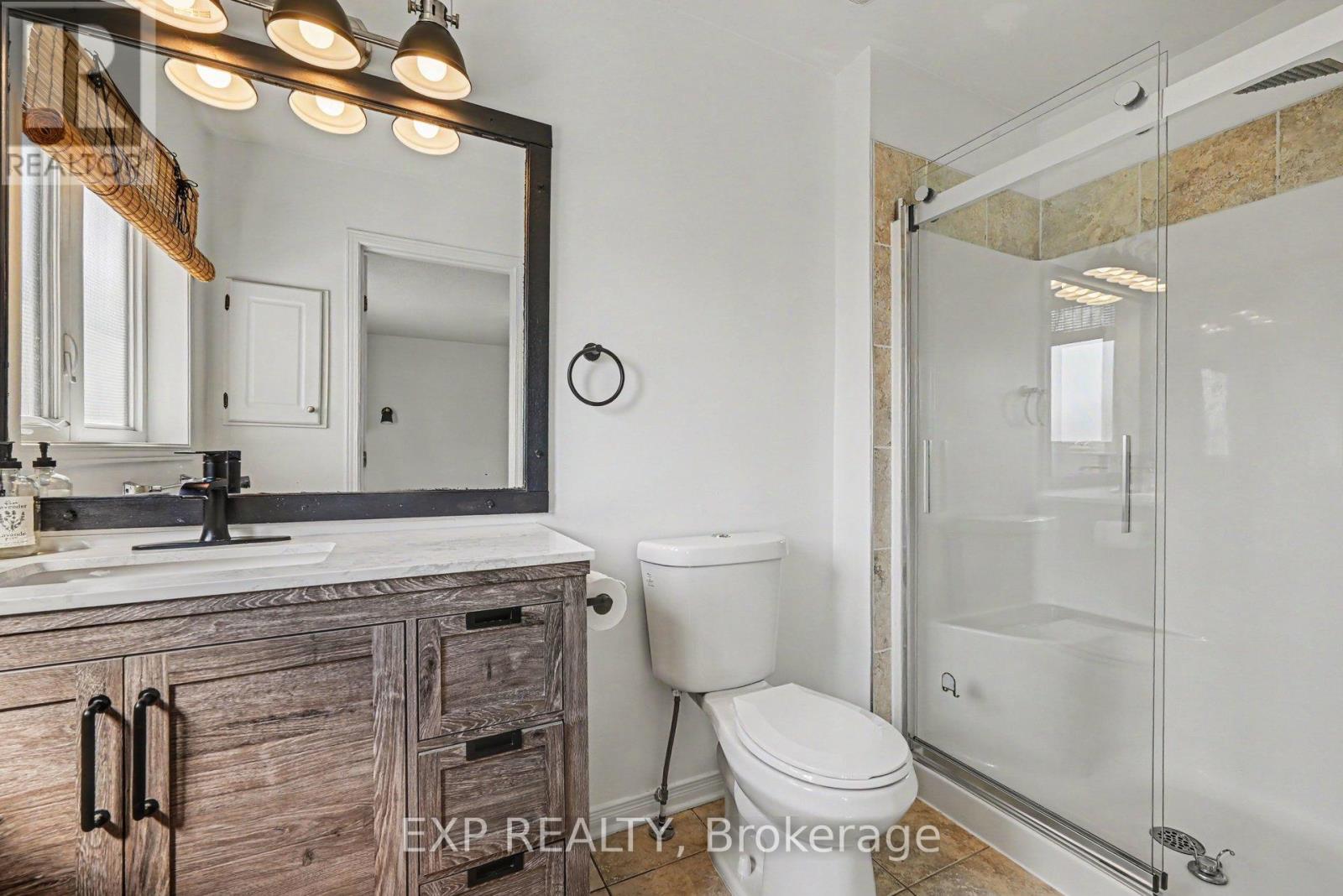 218 ROLLING MEADOW CRESCENT, Ottawa. Luxury613. By Peter Sagos - Image 15