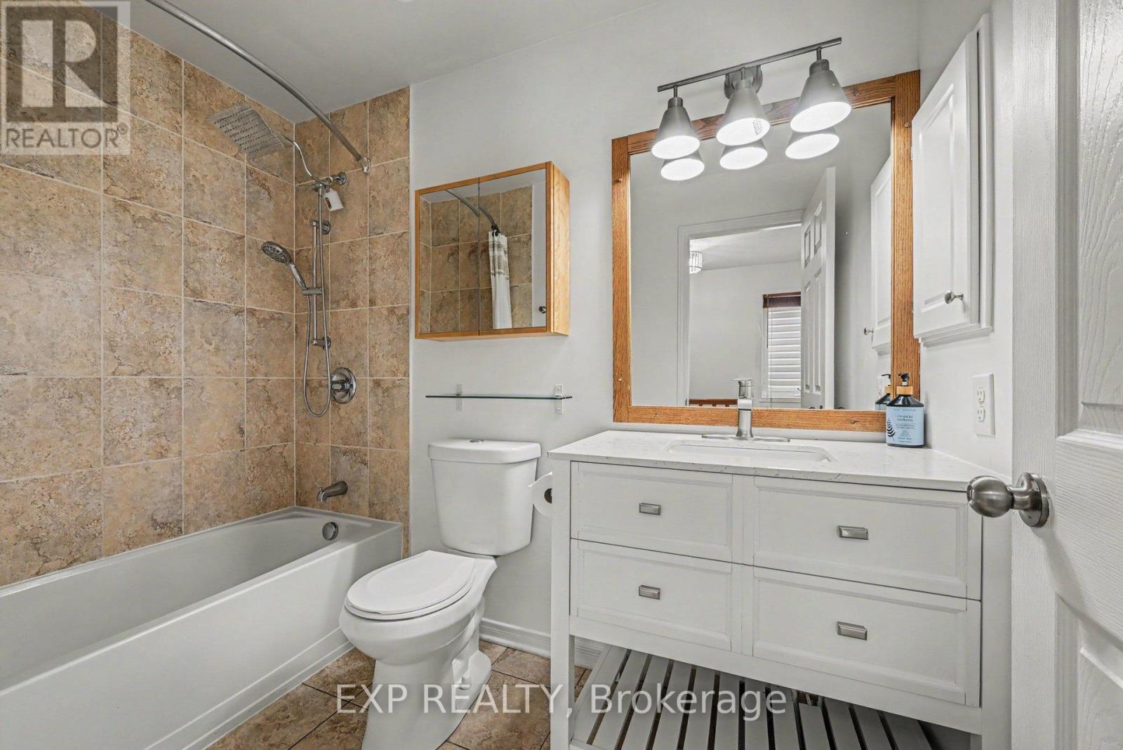 218 ROLLING MEADOW CRESCENT, Ottawa. Luxury613. By Peter Sagos - Image 22