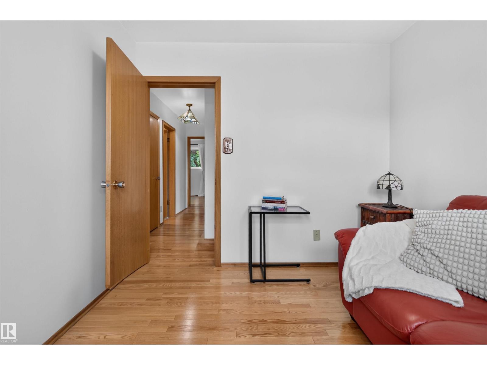 5832 114A ST NW - 20