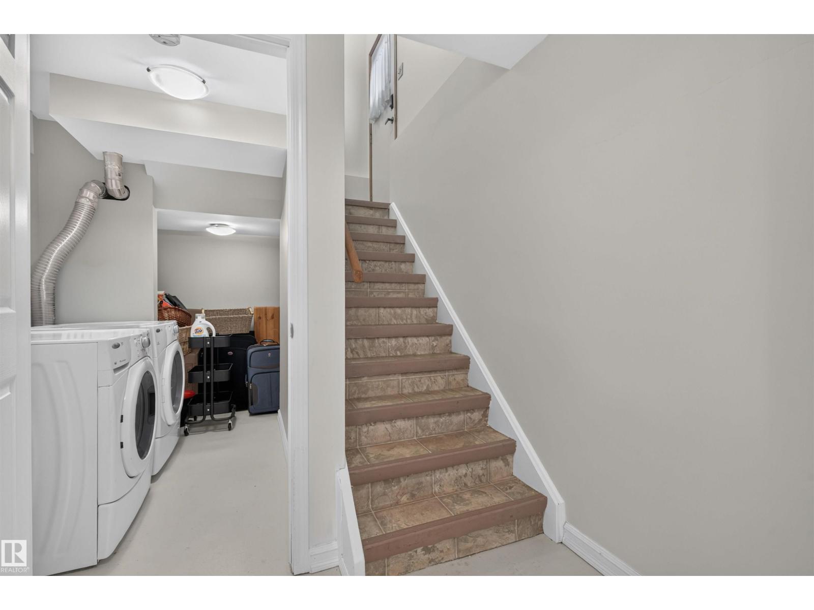 5832 114A ST NW - 32