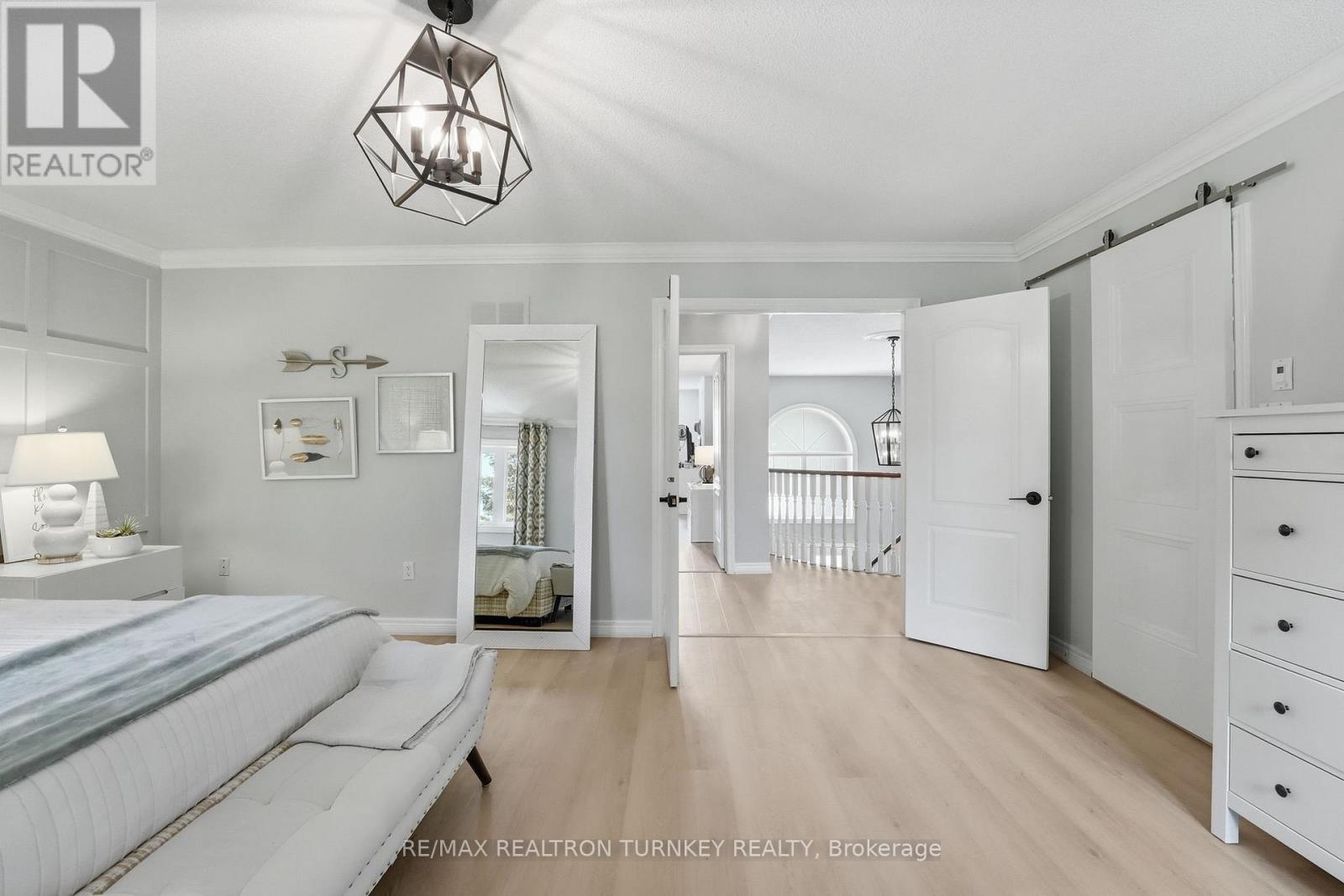 818 EXCELLER CIRCLE - 19