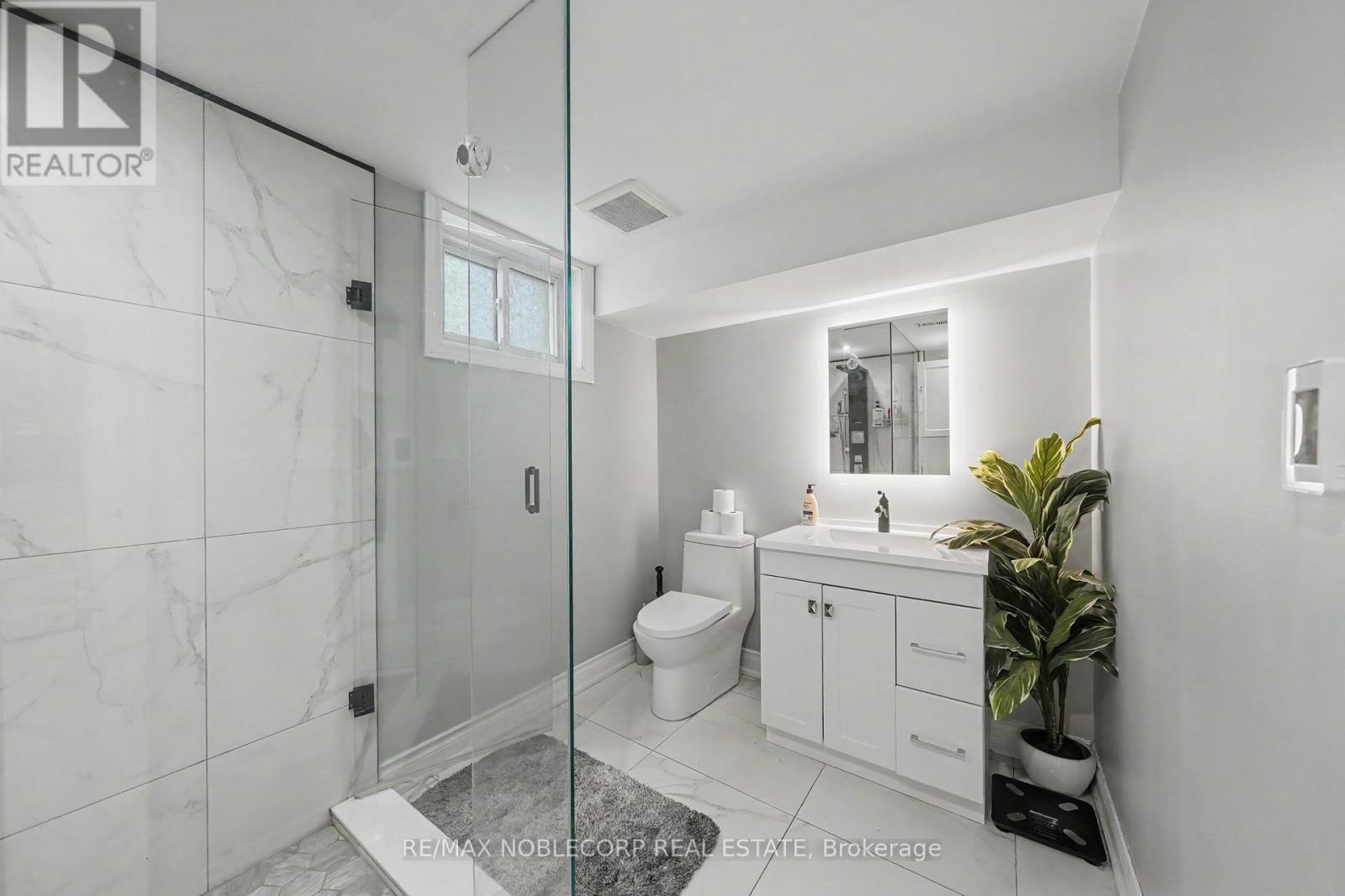 24 MAPLE AVENUE W - 29