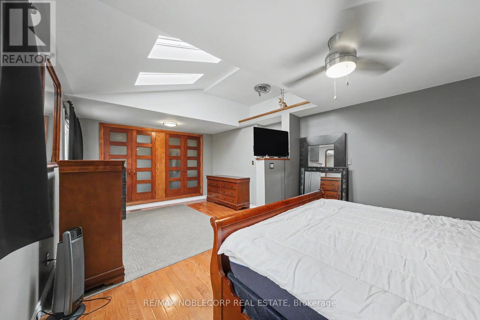 24 MAPLE AVENUE W - 35