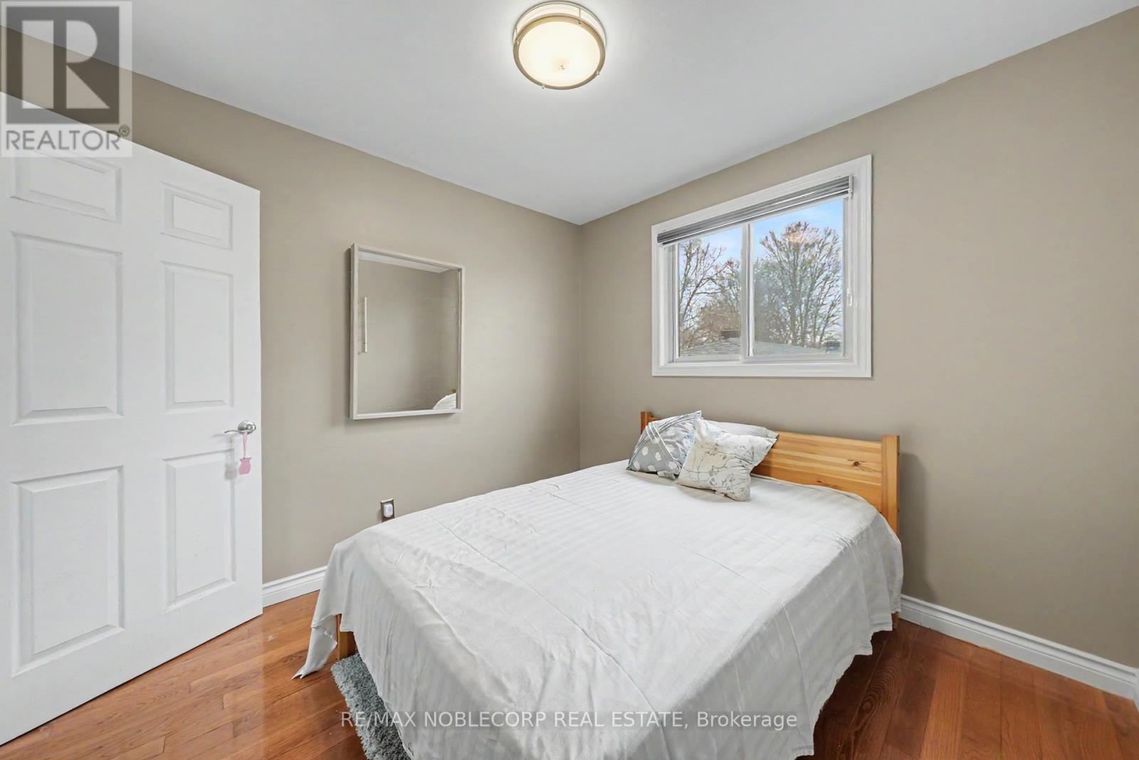 24 MAPLE AVENUE W - 40