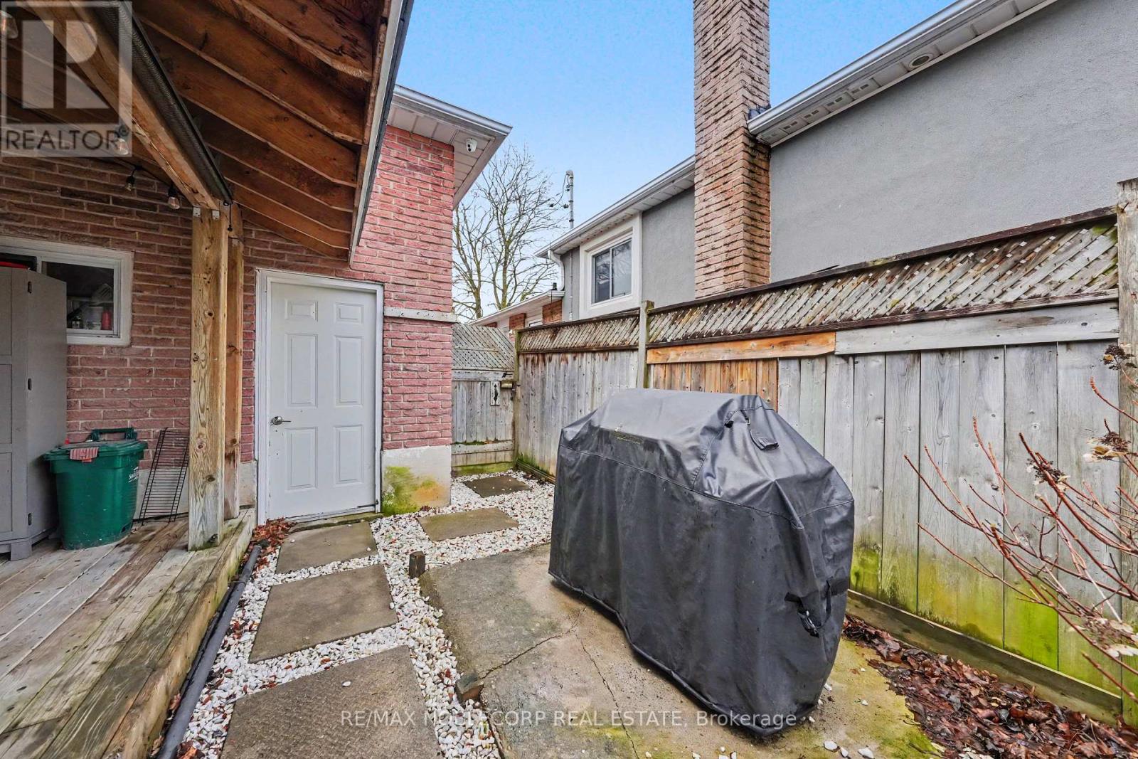 24 MAPLE AVENUE W - 41