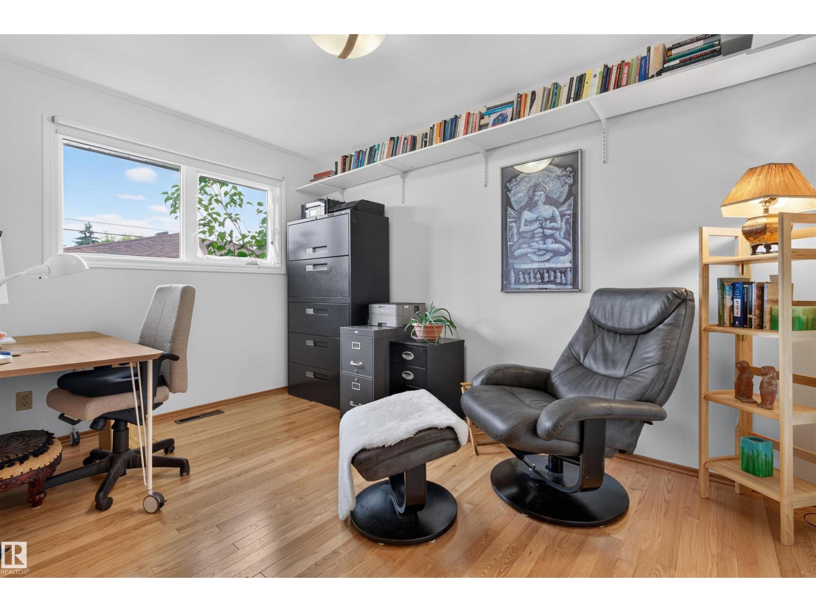 5832 114A ST NW - 21