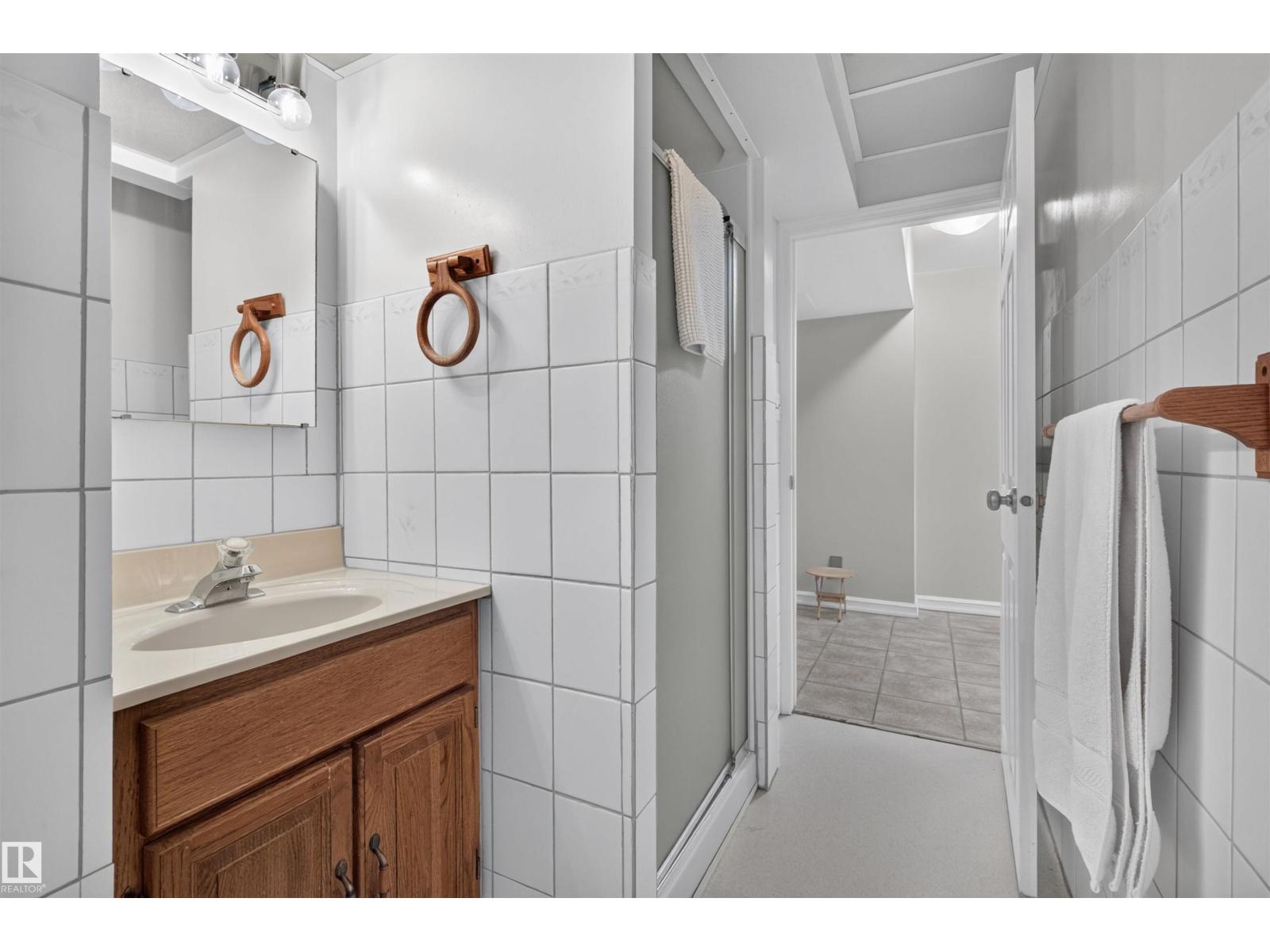 5832 114A ST NW - 48
