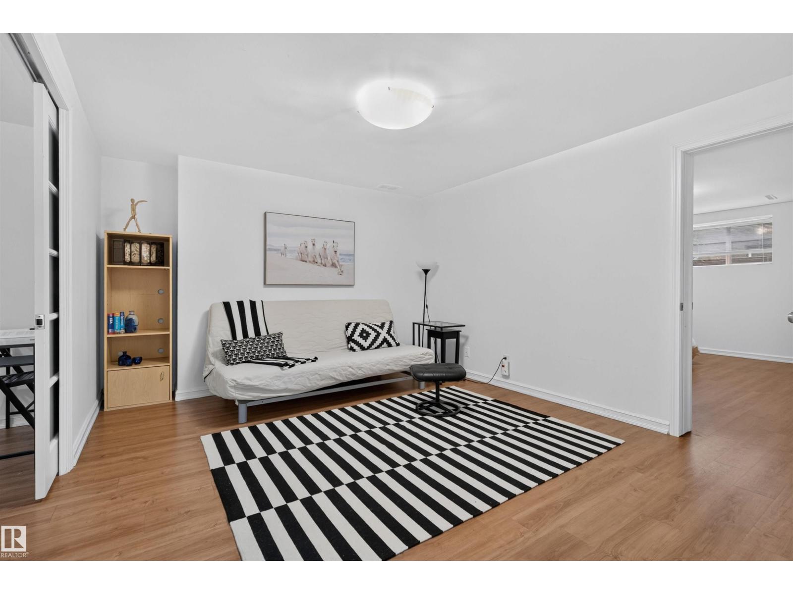 5832 114A ST NW - 39