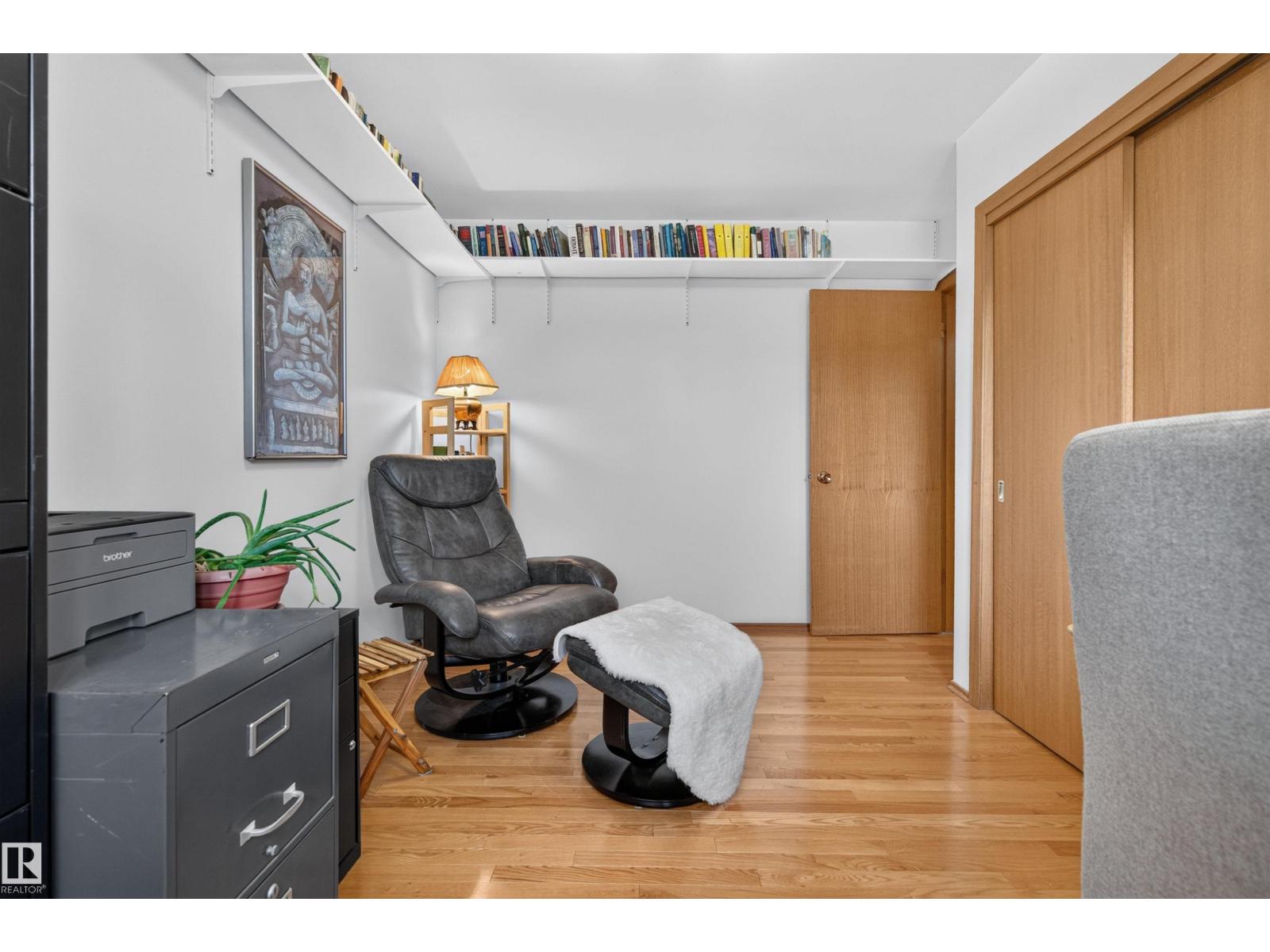 5832 114A ST NW - 23