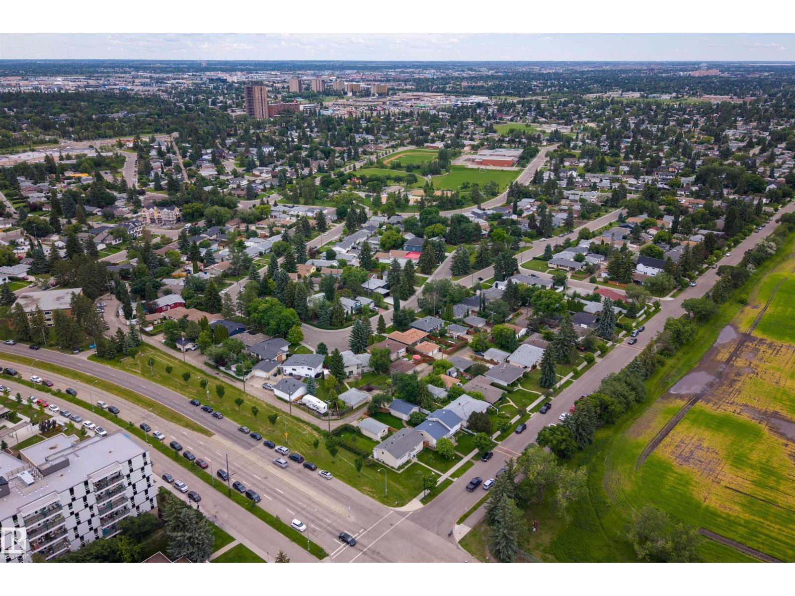 5832 114A ST NW - 65