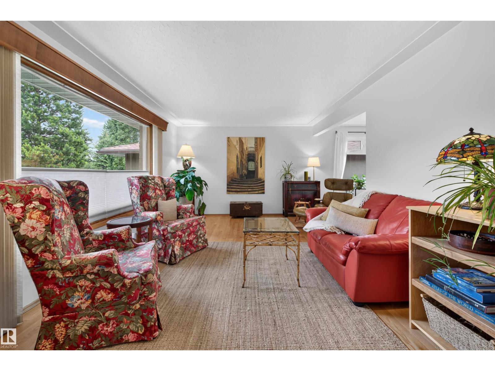 5832 114A ST NW - 6