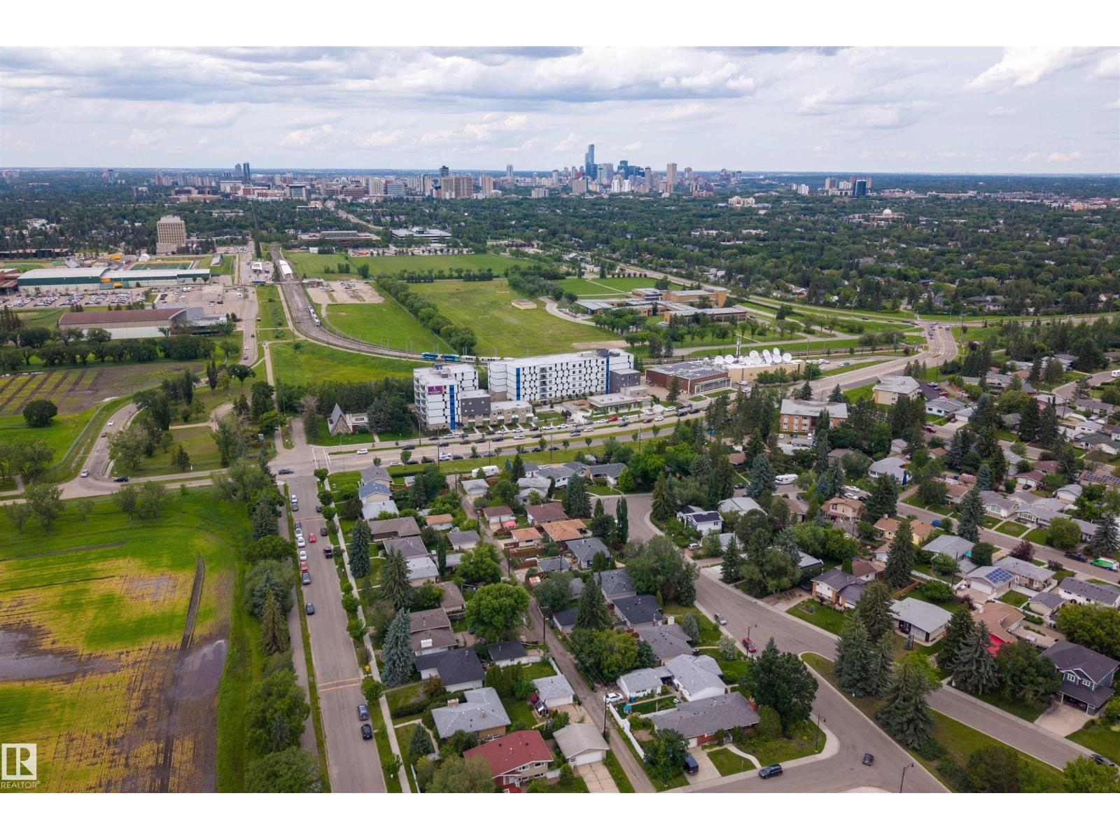 5832 114A ST NW - 67