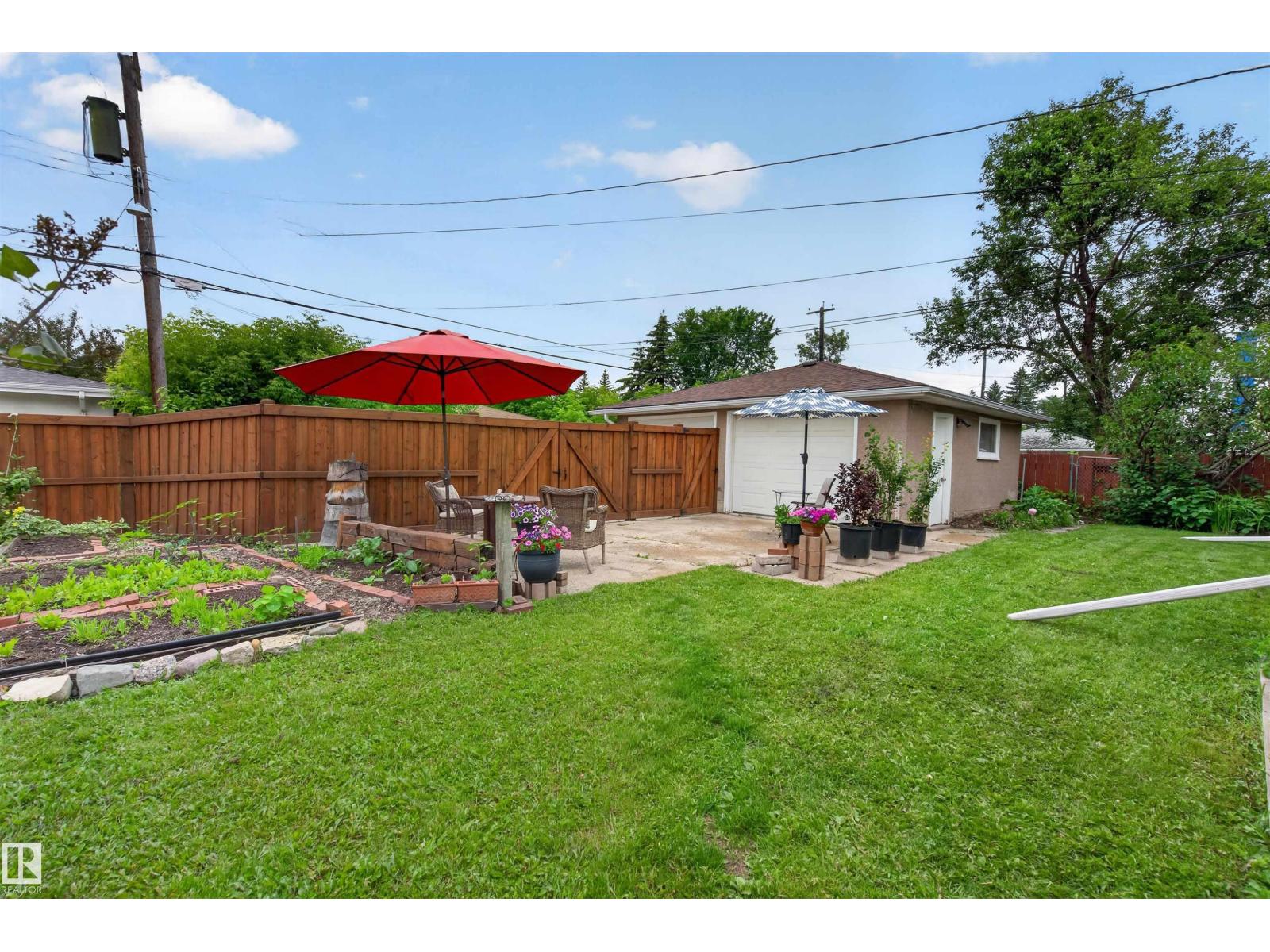 5832 114A ST NW - 56