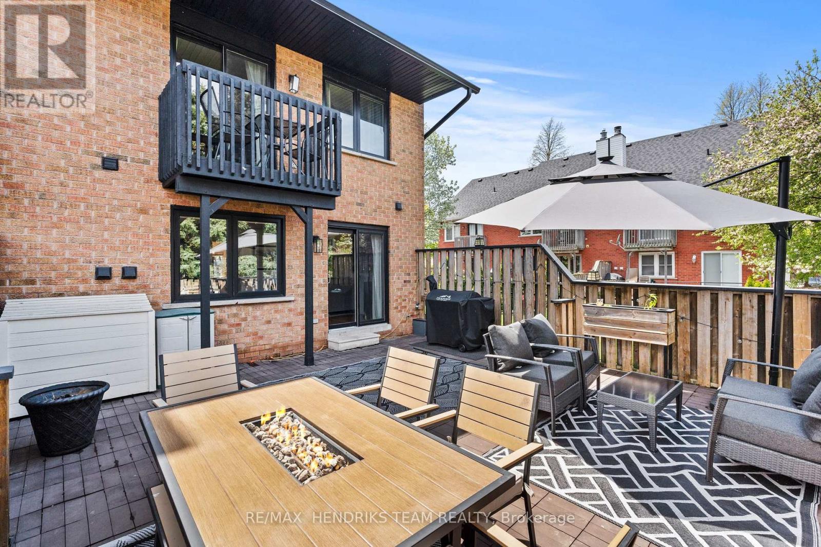 5 HARBOUR DRIVE - 33